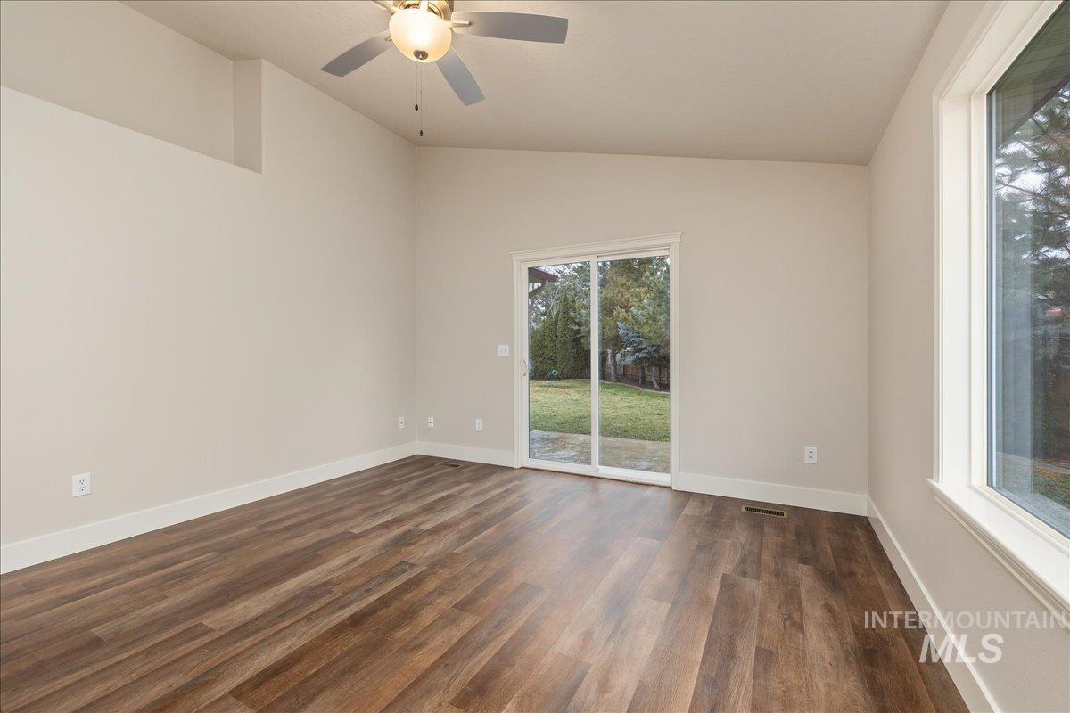 4112 W Cherrytree Ct Property Photo 29