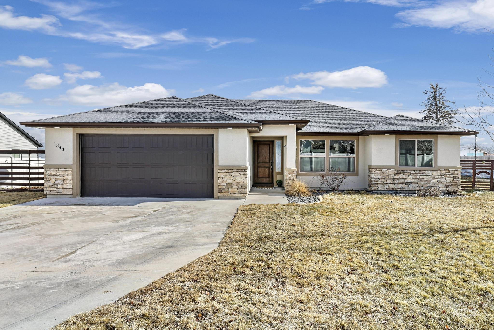 Golden Eagle Real Estate Listings Main Image