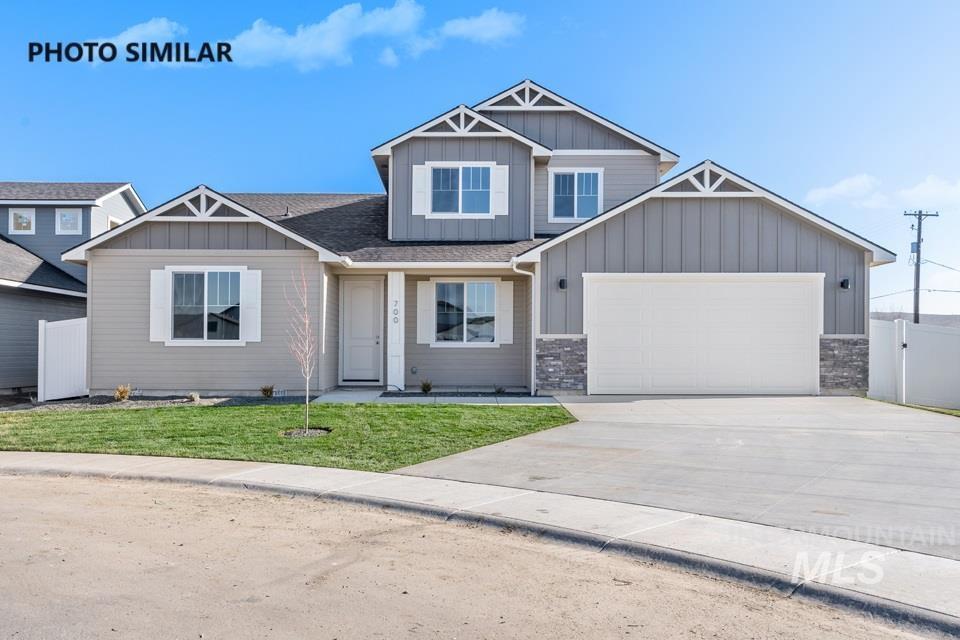 135 Pronghorn Ave Property Photo
