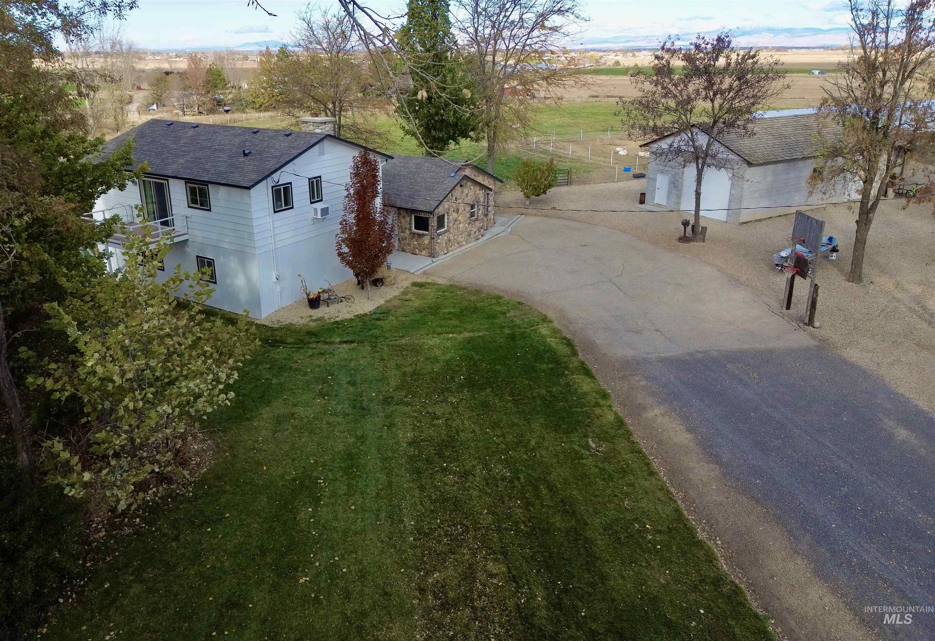 6712 Stagecoach Rd Property Photo 1
