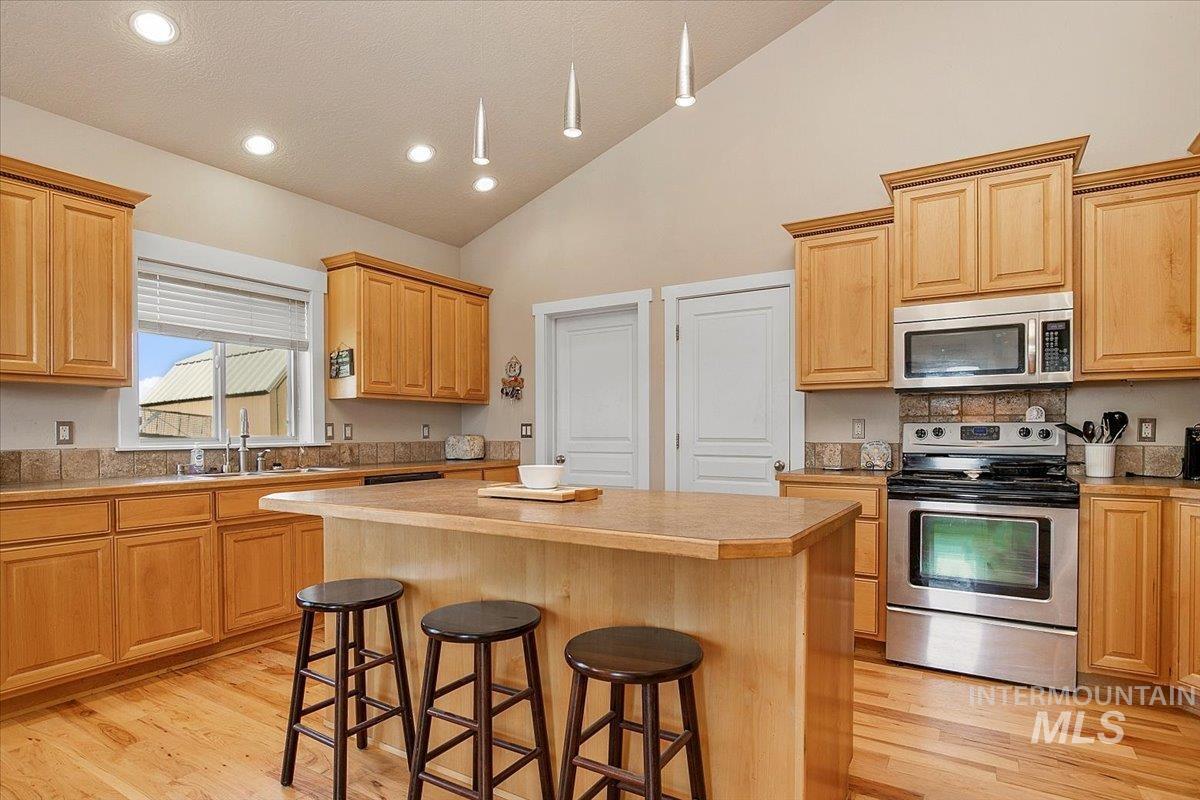 12456 Karcher Rd Property Photo 15