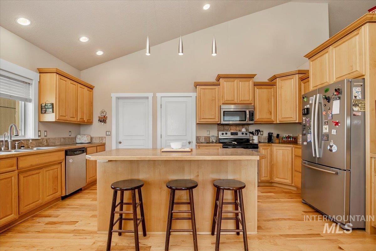 12456 Karcher Rd Property Photo 16
