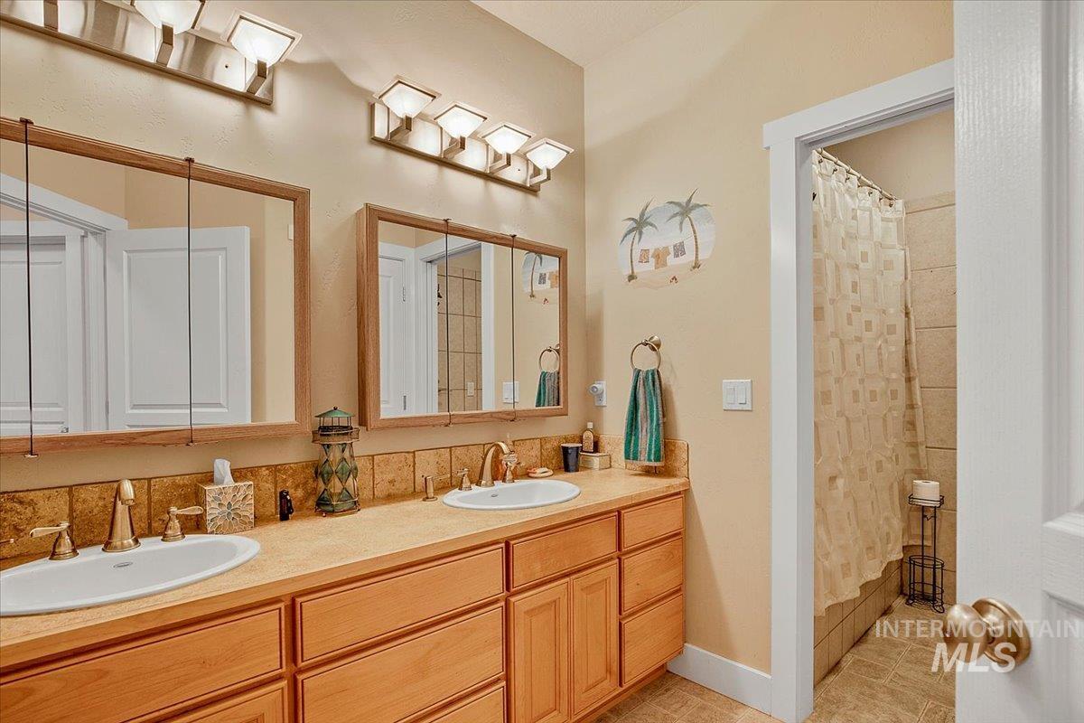 12456 Karcher Rd Property Photo 29