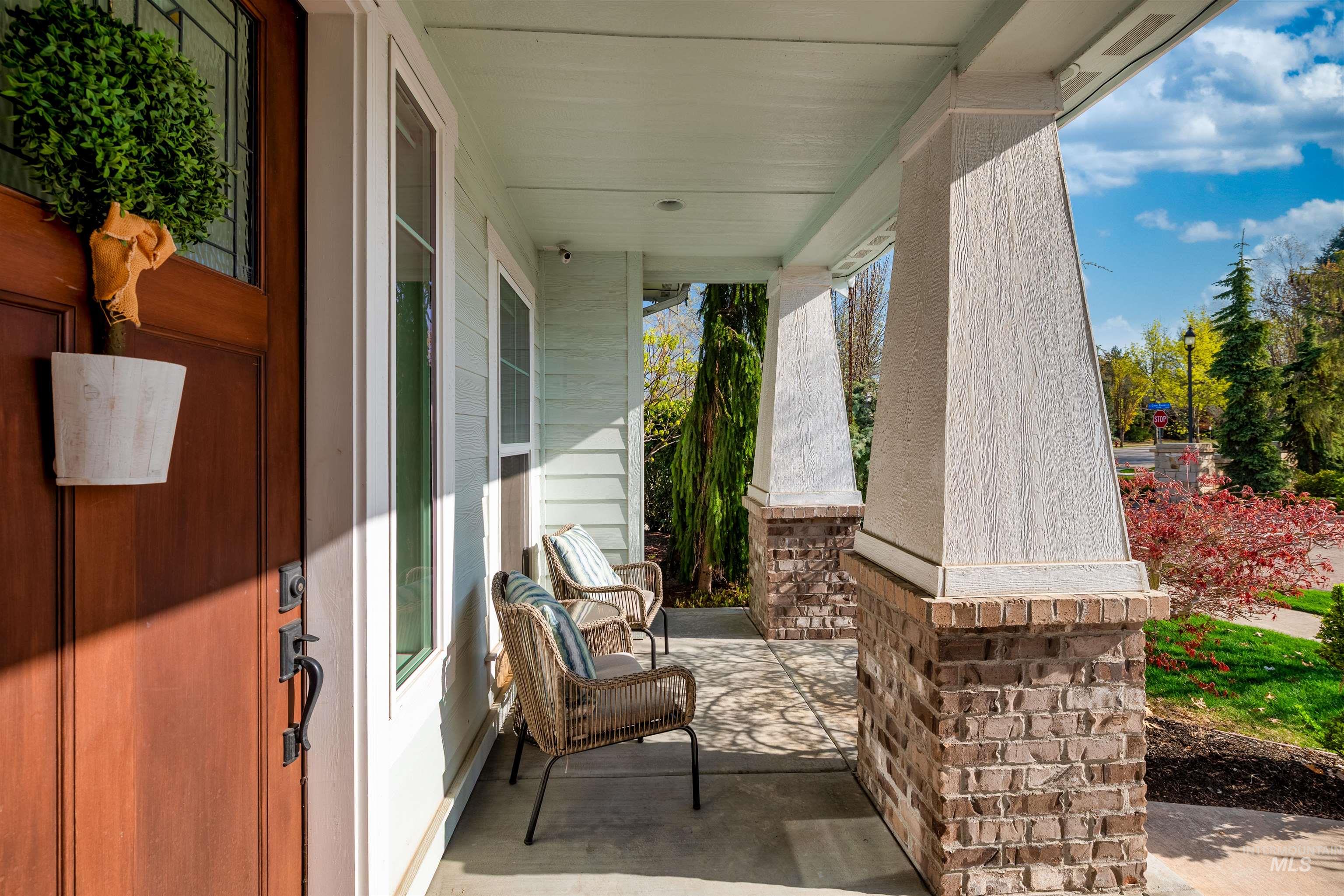 2699 S Creek Pointe Lane Property Photo 4