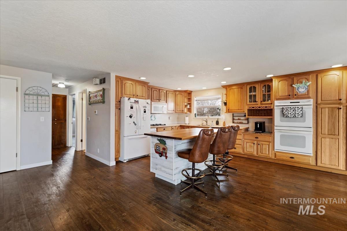 12374 W Goldenrod Ave Property Photo 9