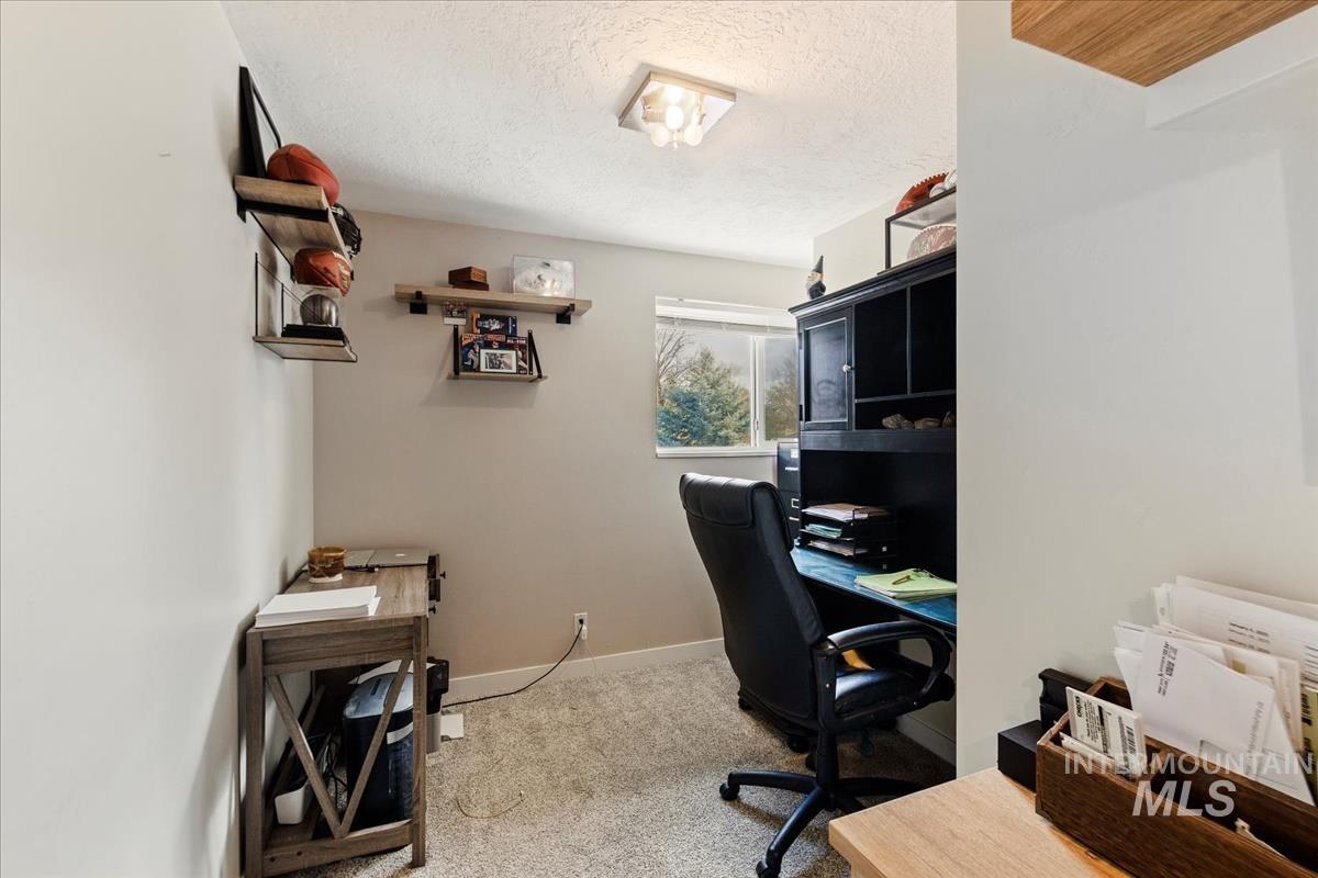 12374 W Goldenrod Ave Property Photo 19