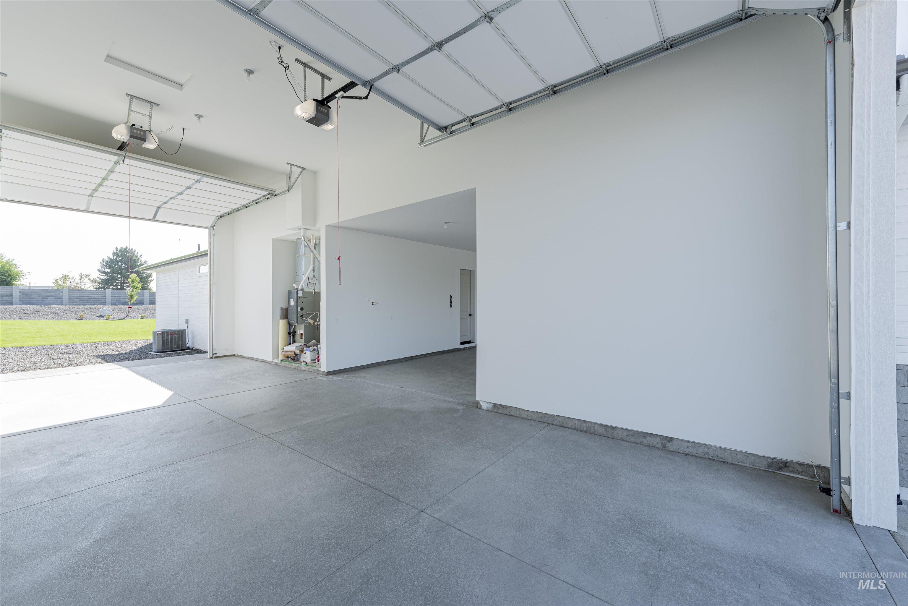 9660 S Prairie Falcon Ave. Property Photo 35