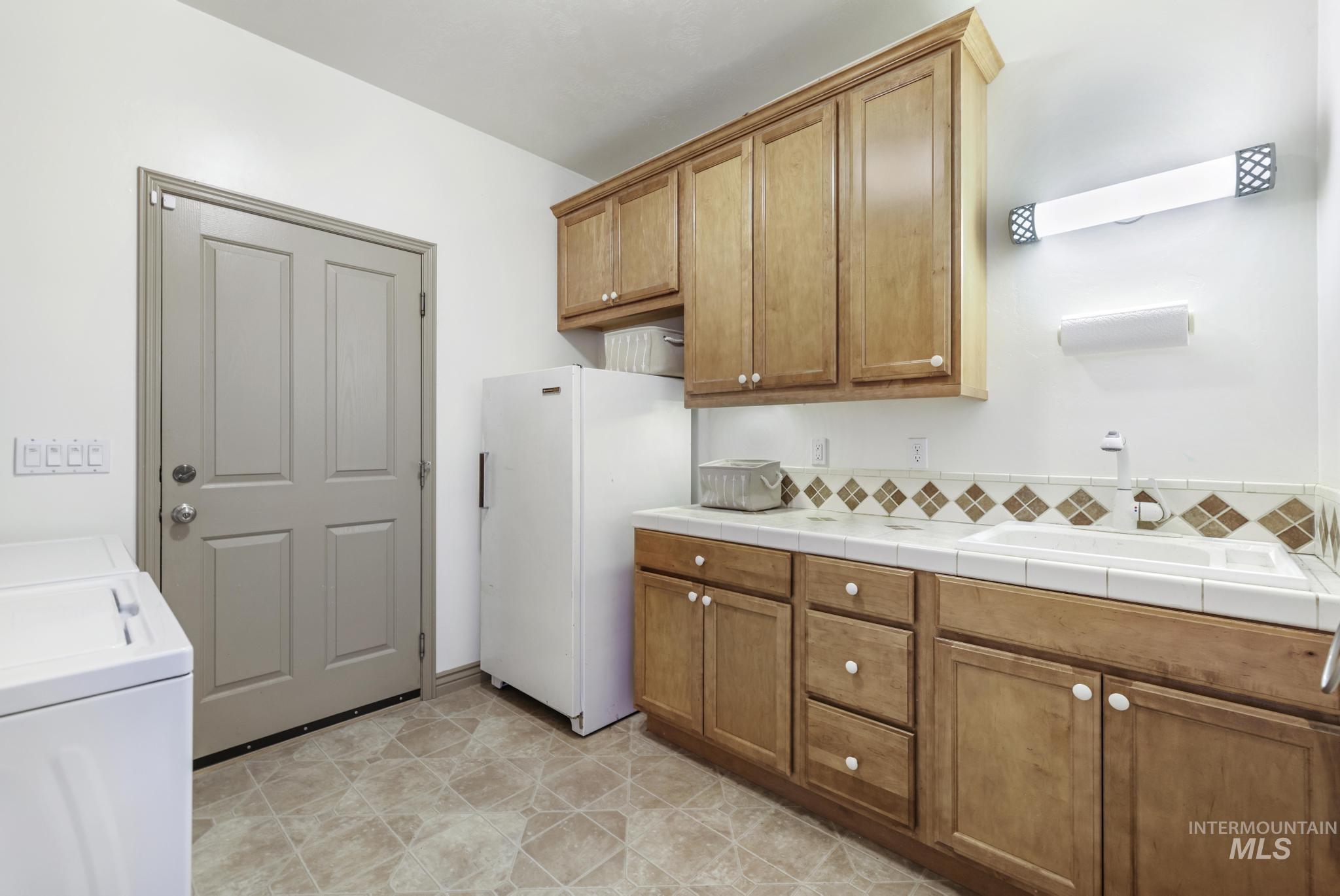 1855 E 1300 South Property Photo 17