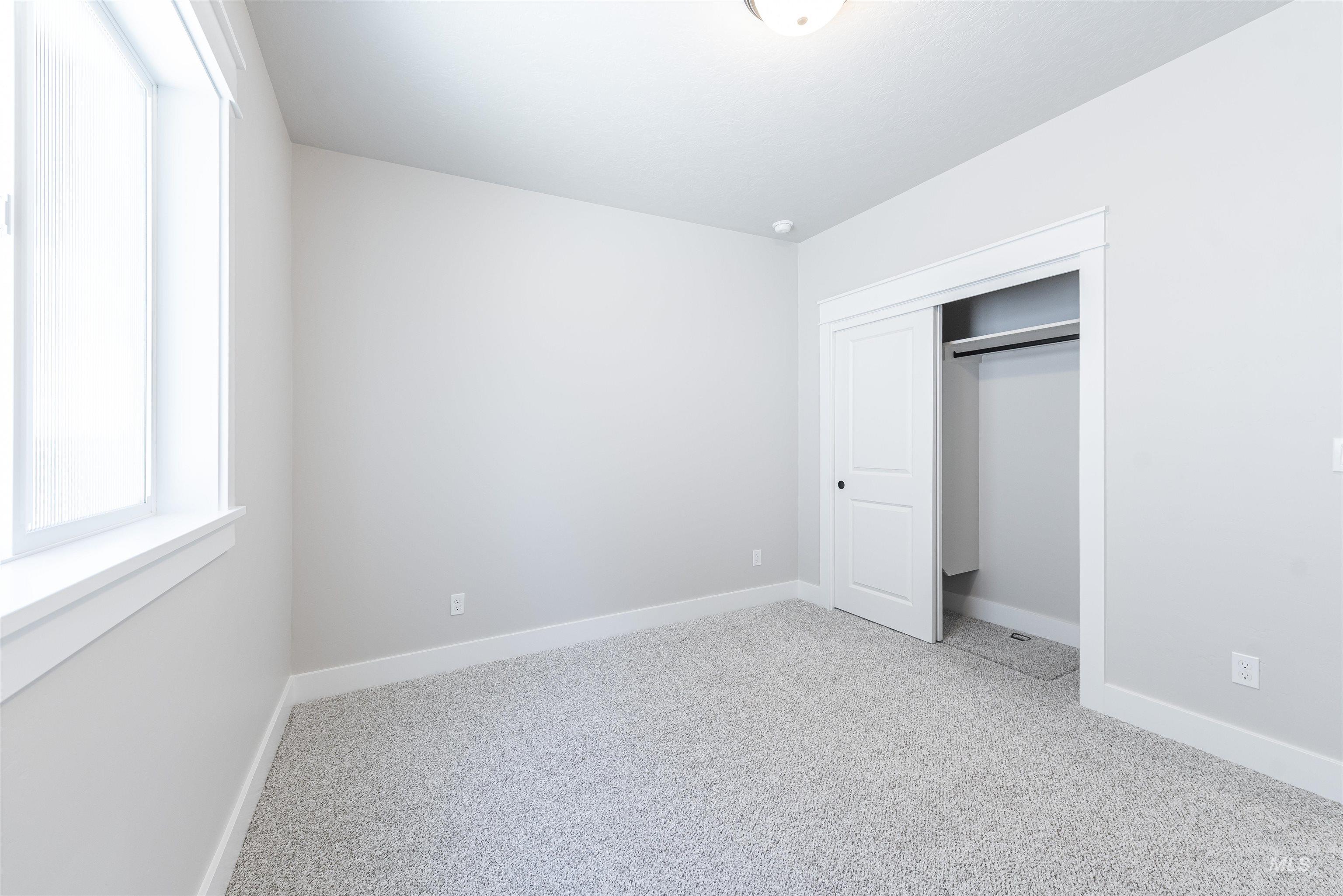 2281 E Hidcote St. Property Photo 20