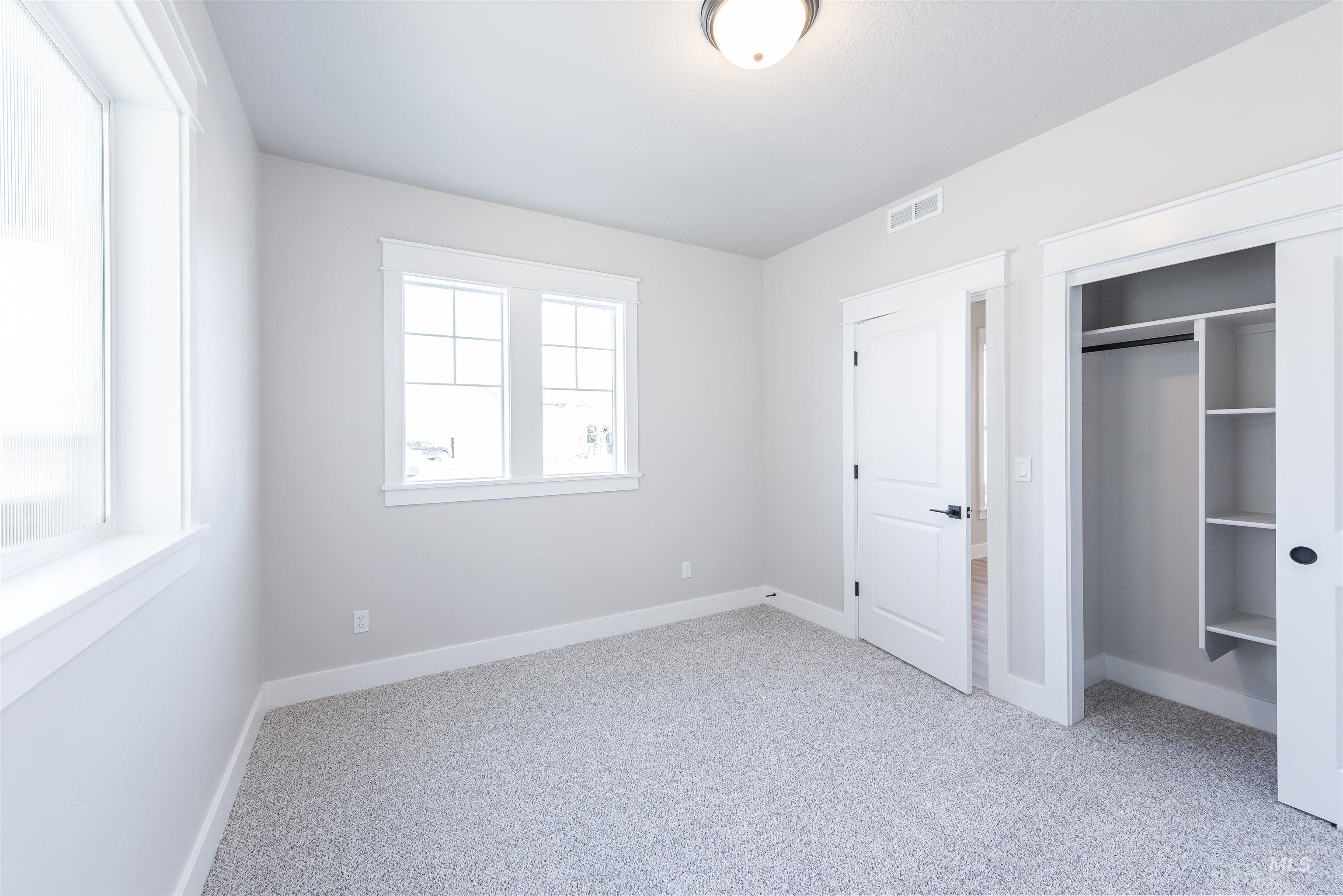 2281 E Hidcote St. Property Photo 23