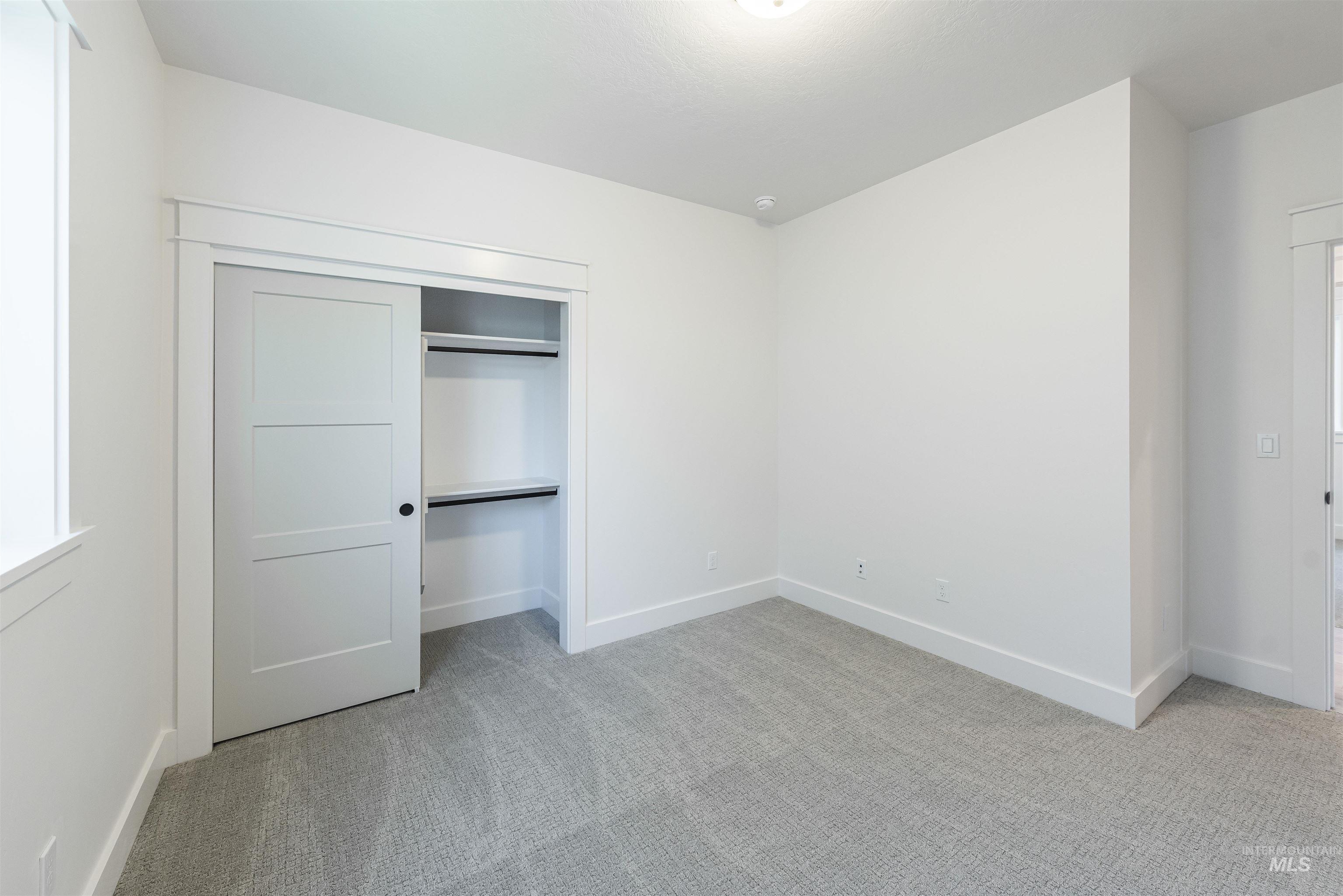 2293 E Hidcote St. Property Photo 23