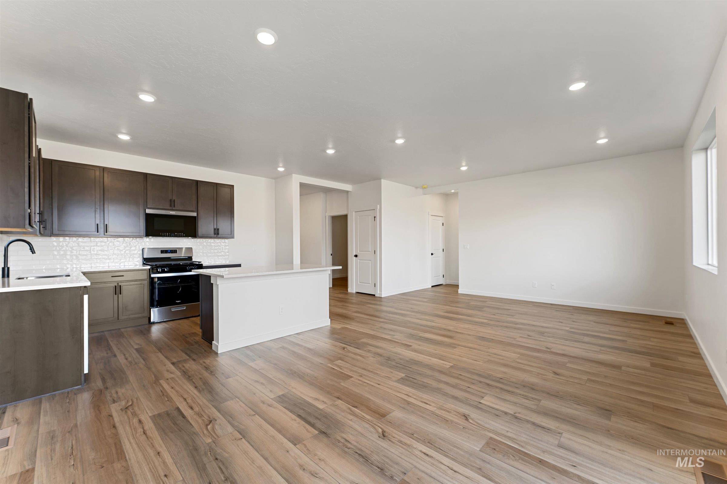11187 Overhang St Property Photo 13