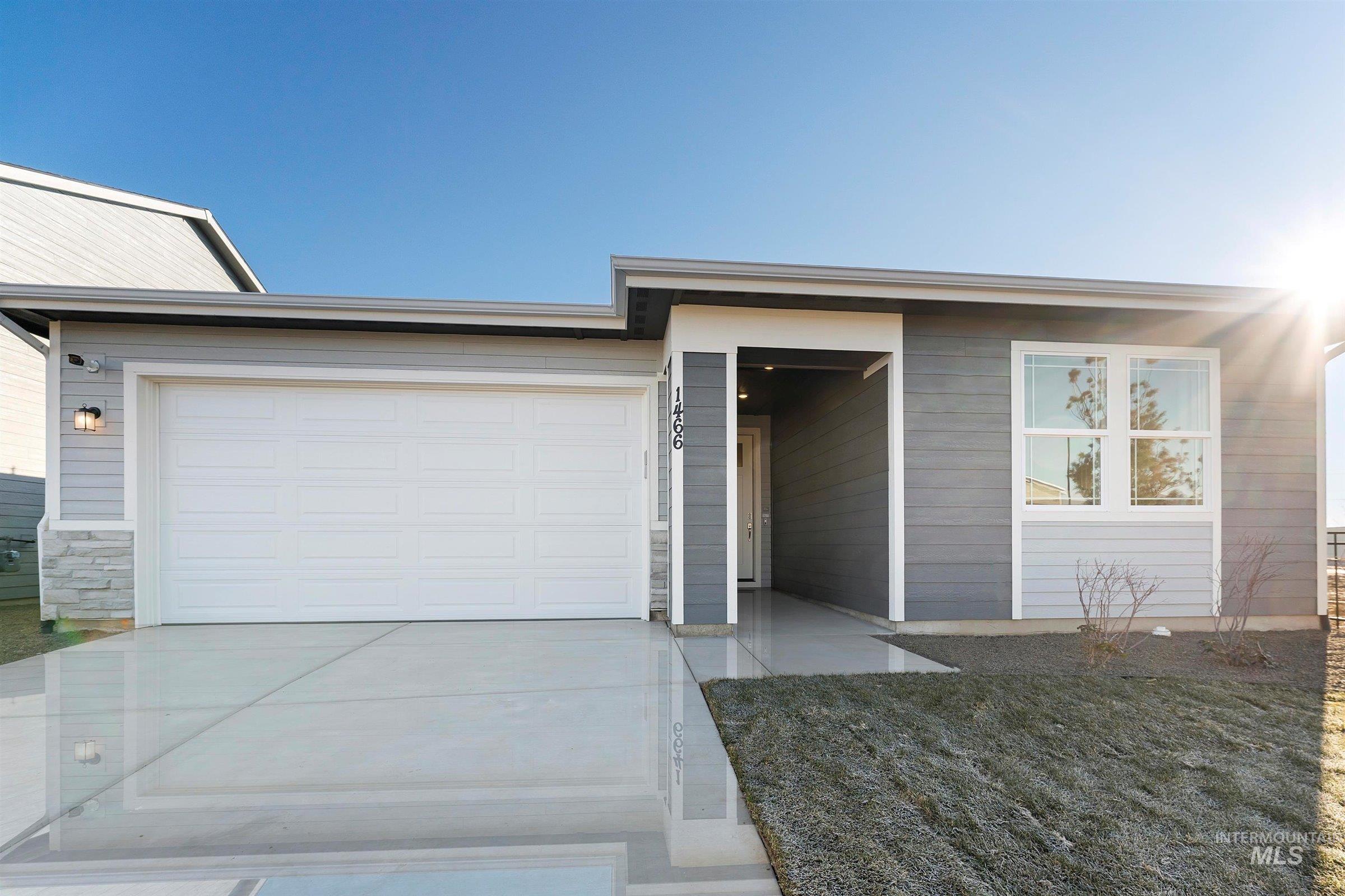 Maple Hill Real Estate Listings Main Image
