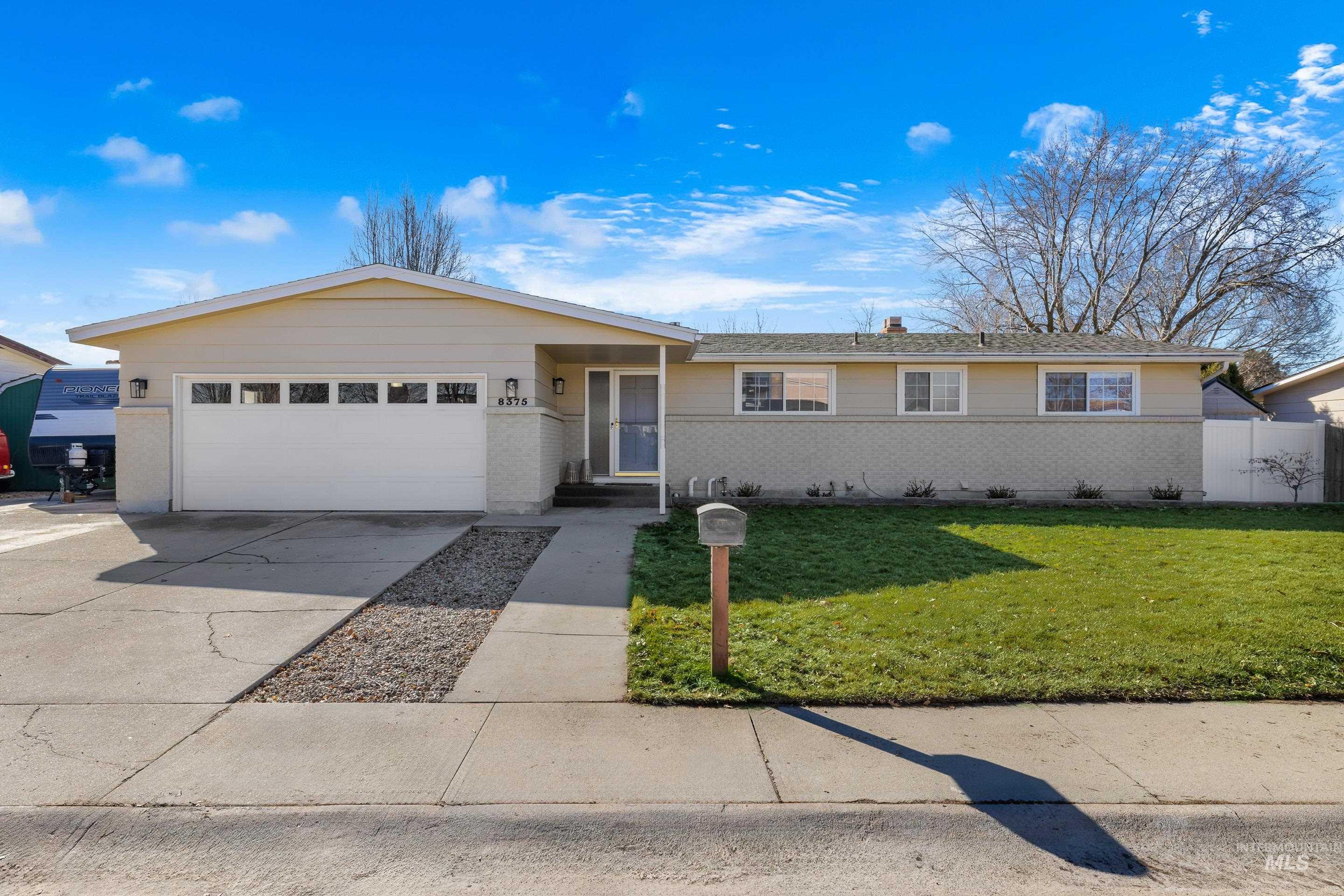 Capital Manor S Real Estate Listings Main Image