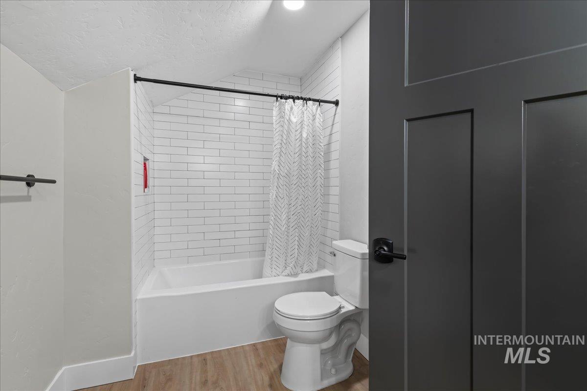 2919 N Duane Dr Property Photo 34