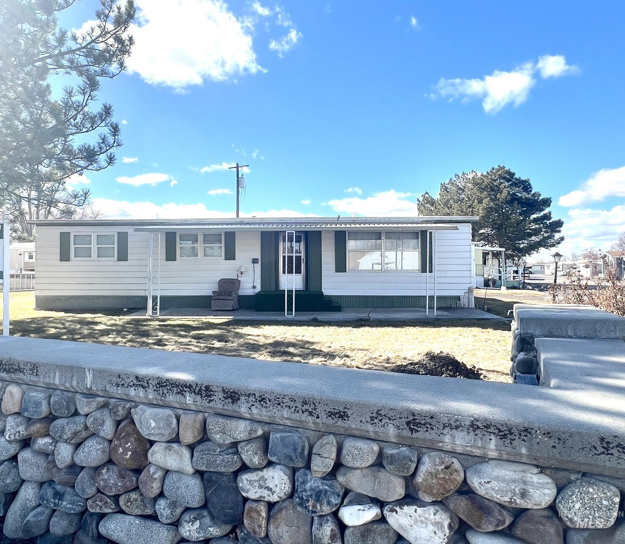 Senator Real Estate Listings Main Image