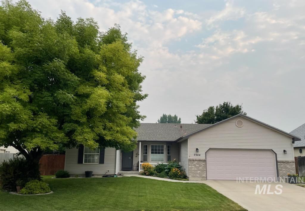 7344 Newbrook Dr Property Photo