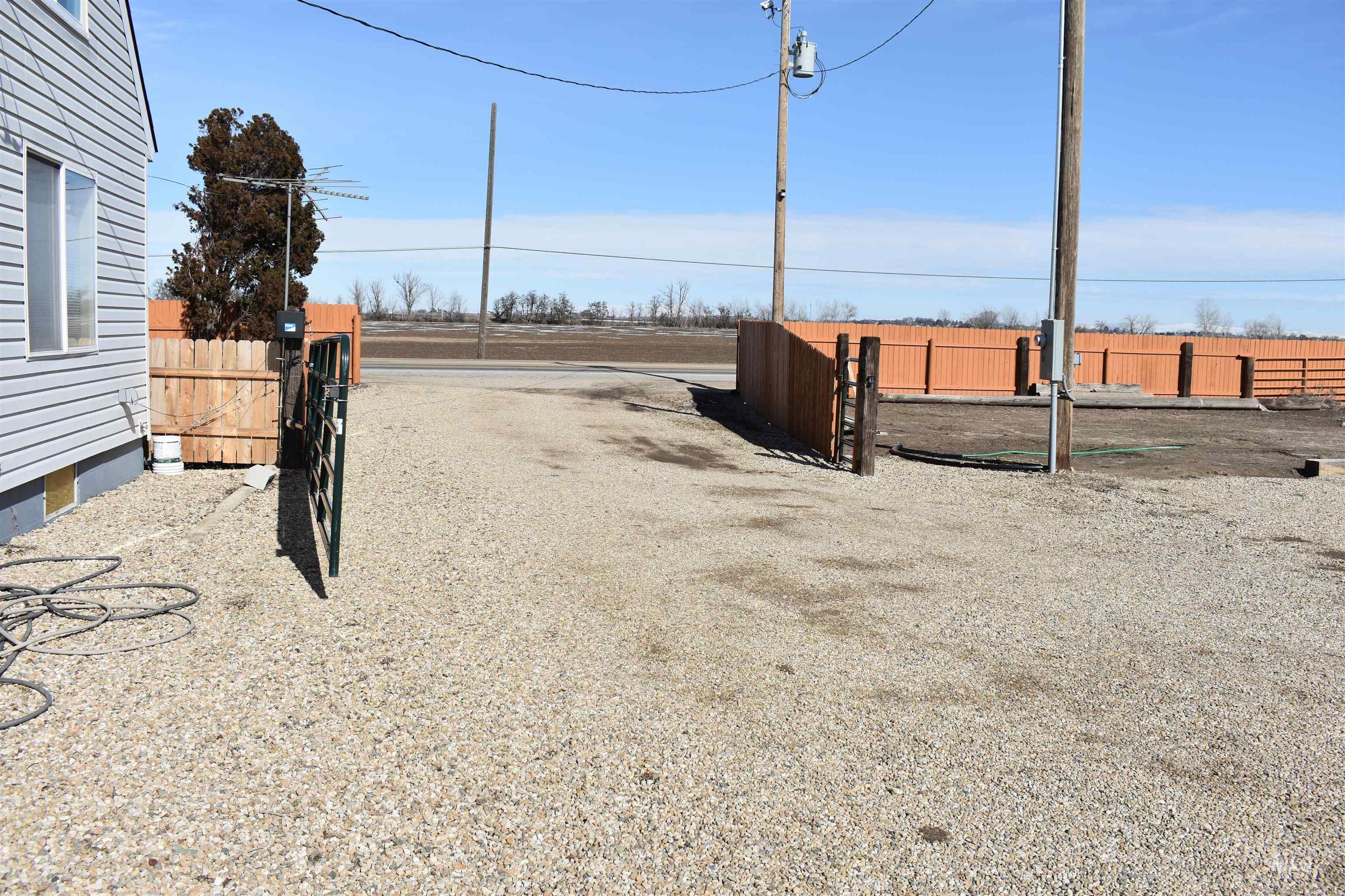 17531 Hwy 20-26 Property Photo 5