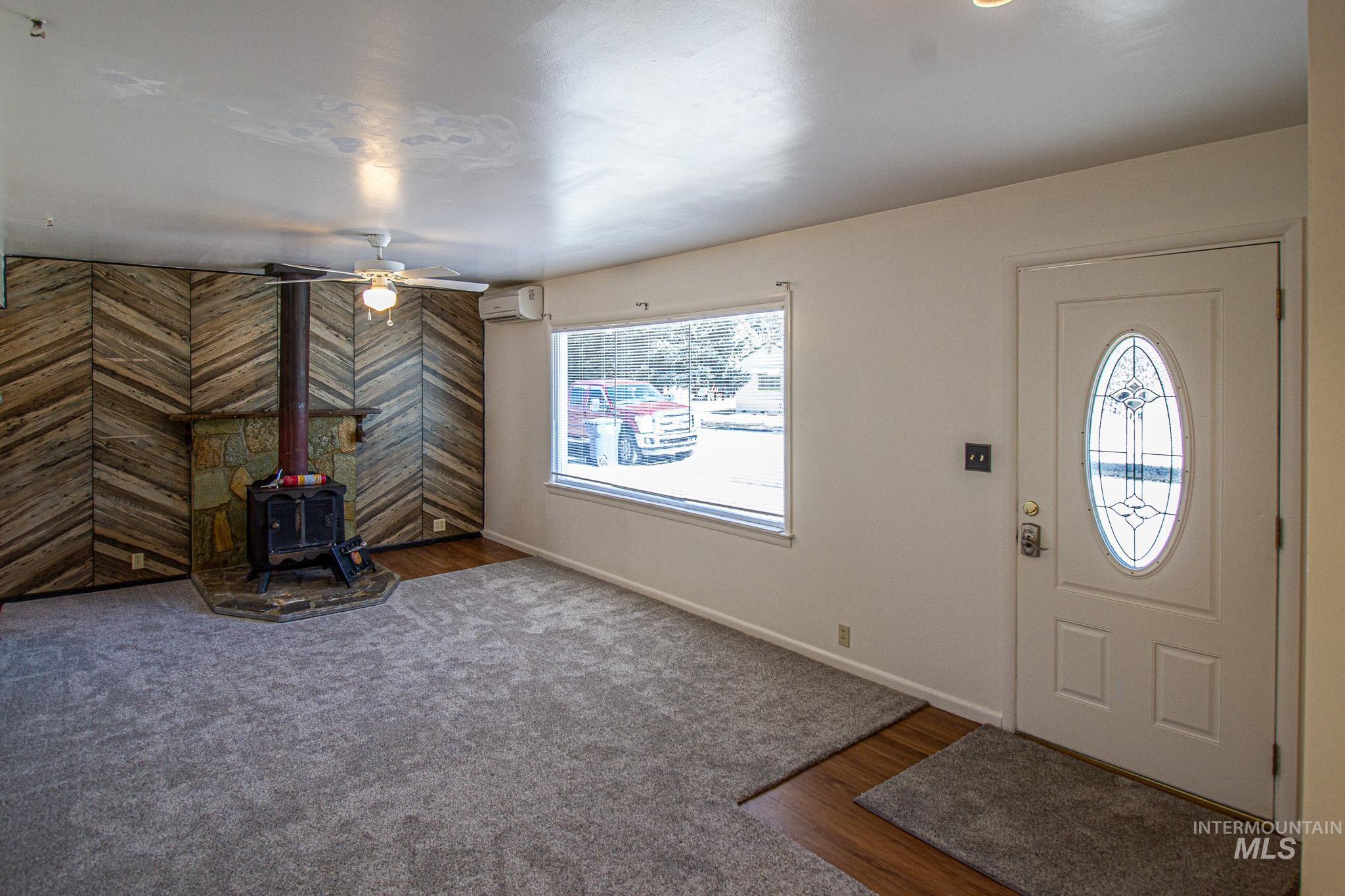1211 D St Property Photo 3