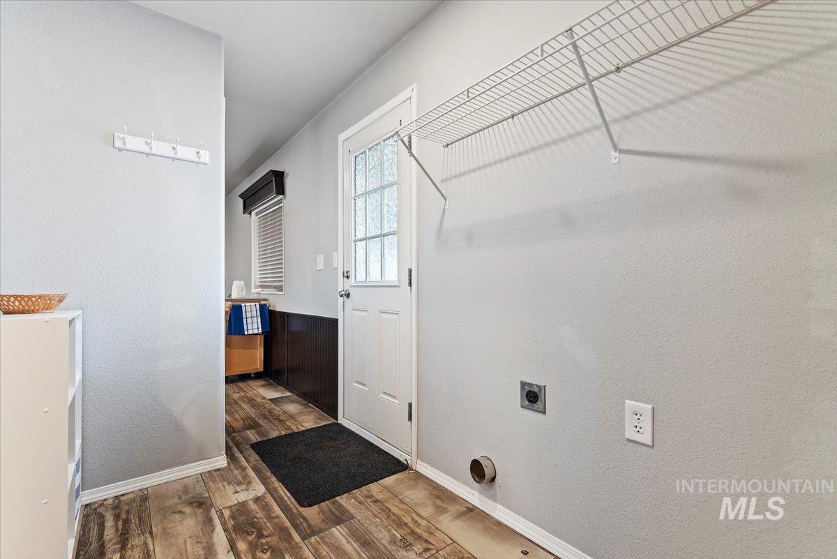 208 E 44th Street Property Photo 14