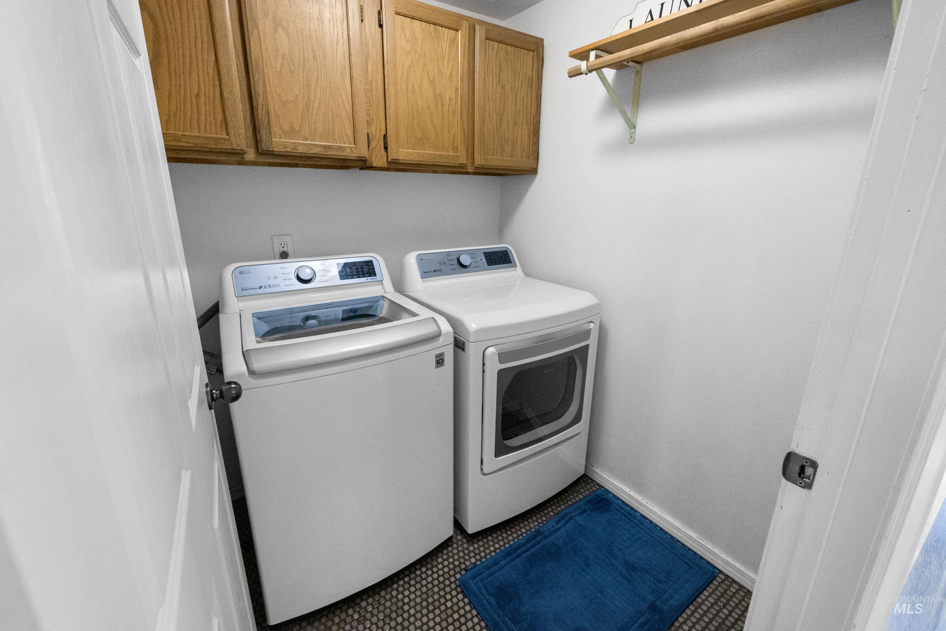 2122 E Independence Dr Property Photo 25