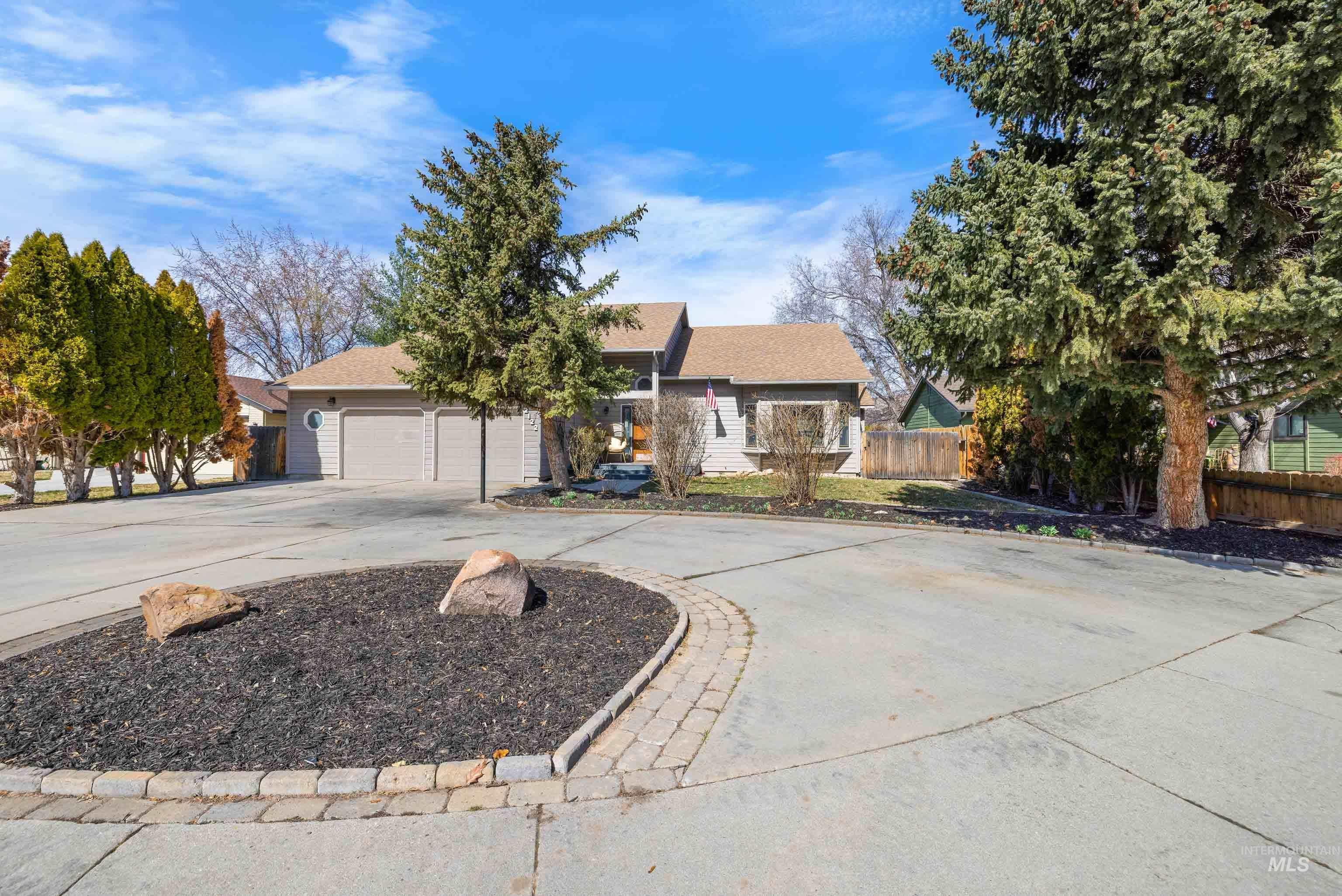2122 E Independence Dr Property Photo 37