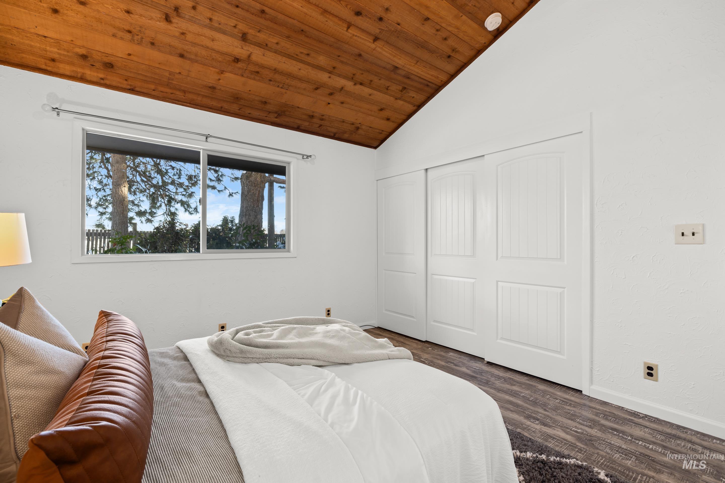 2641 N Haven Dr Property Photo 28