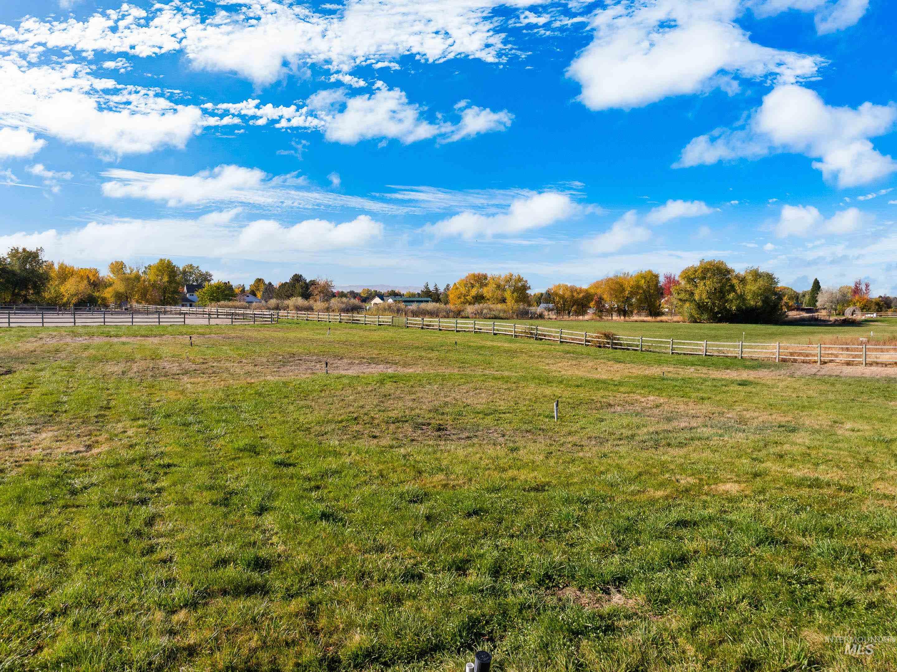 2641 N Haven Dr Property Photo 49
