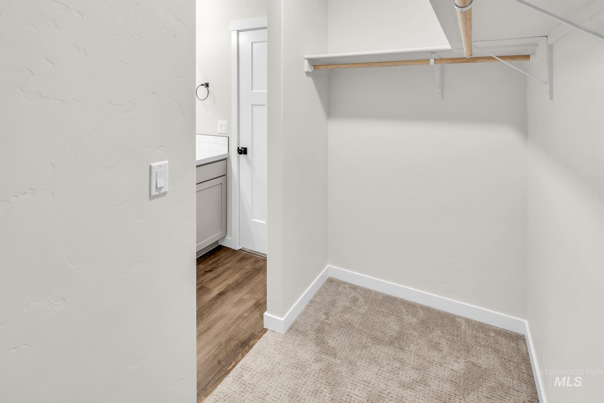 1652 Cashel St Property Photo 39