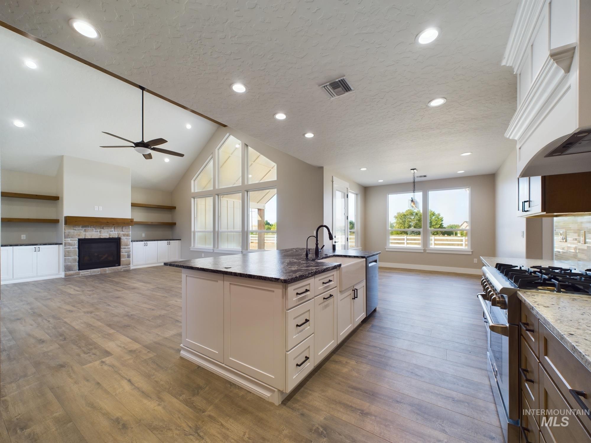 4xxx Ruth Lane Property Photo 6