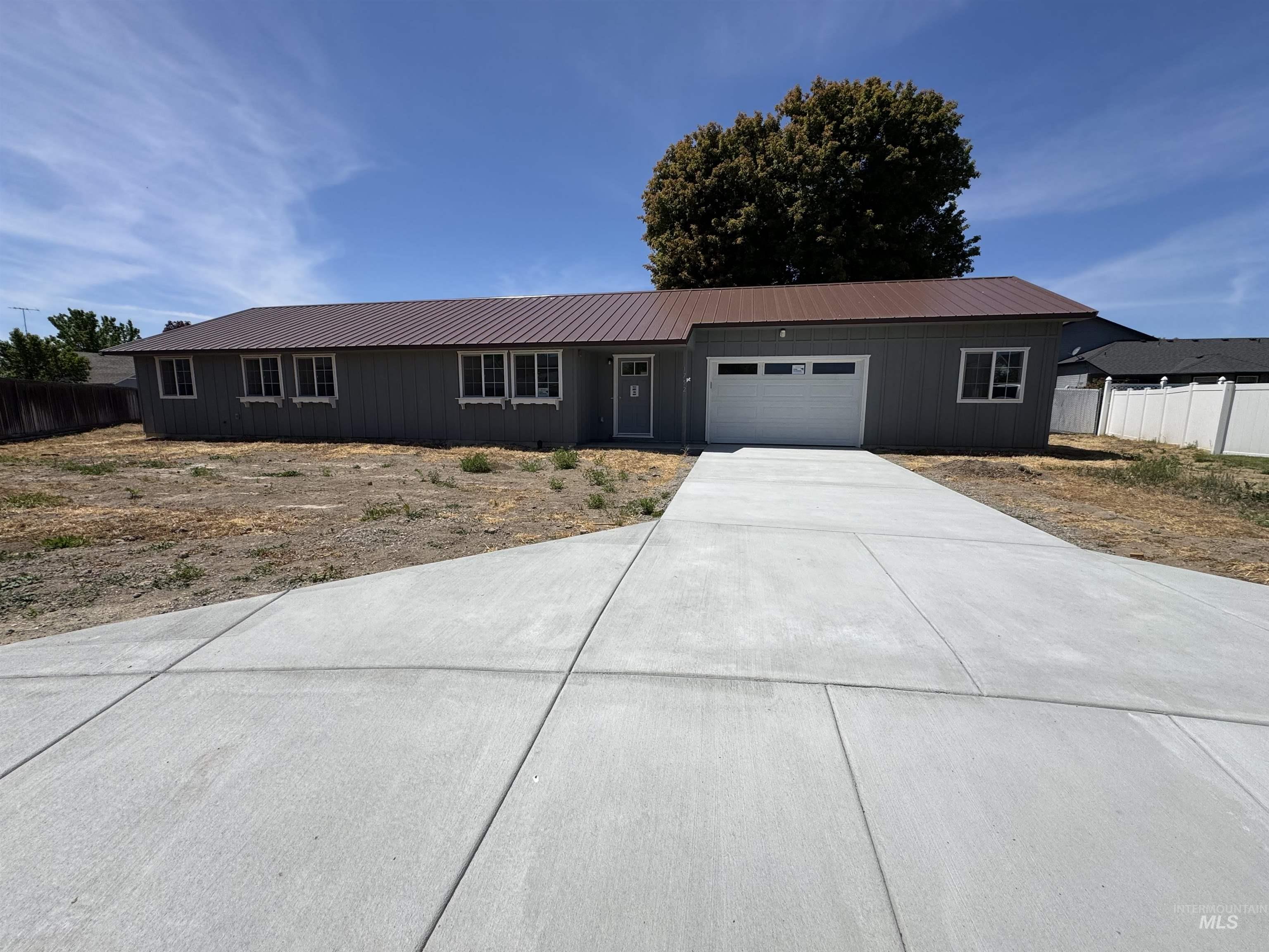 1752 SW 1st Place