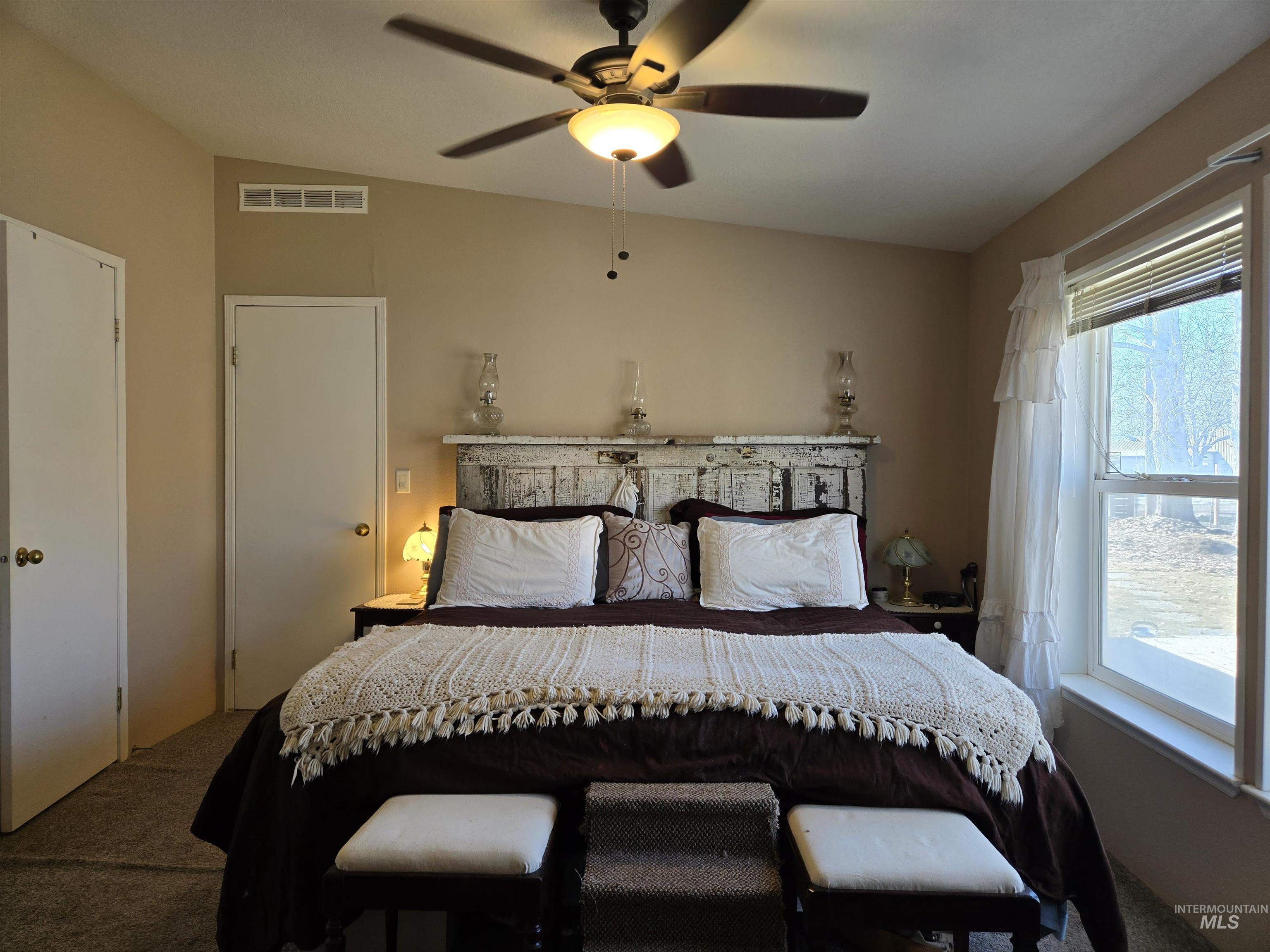 1092 Serenity Dr Property Photo 12