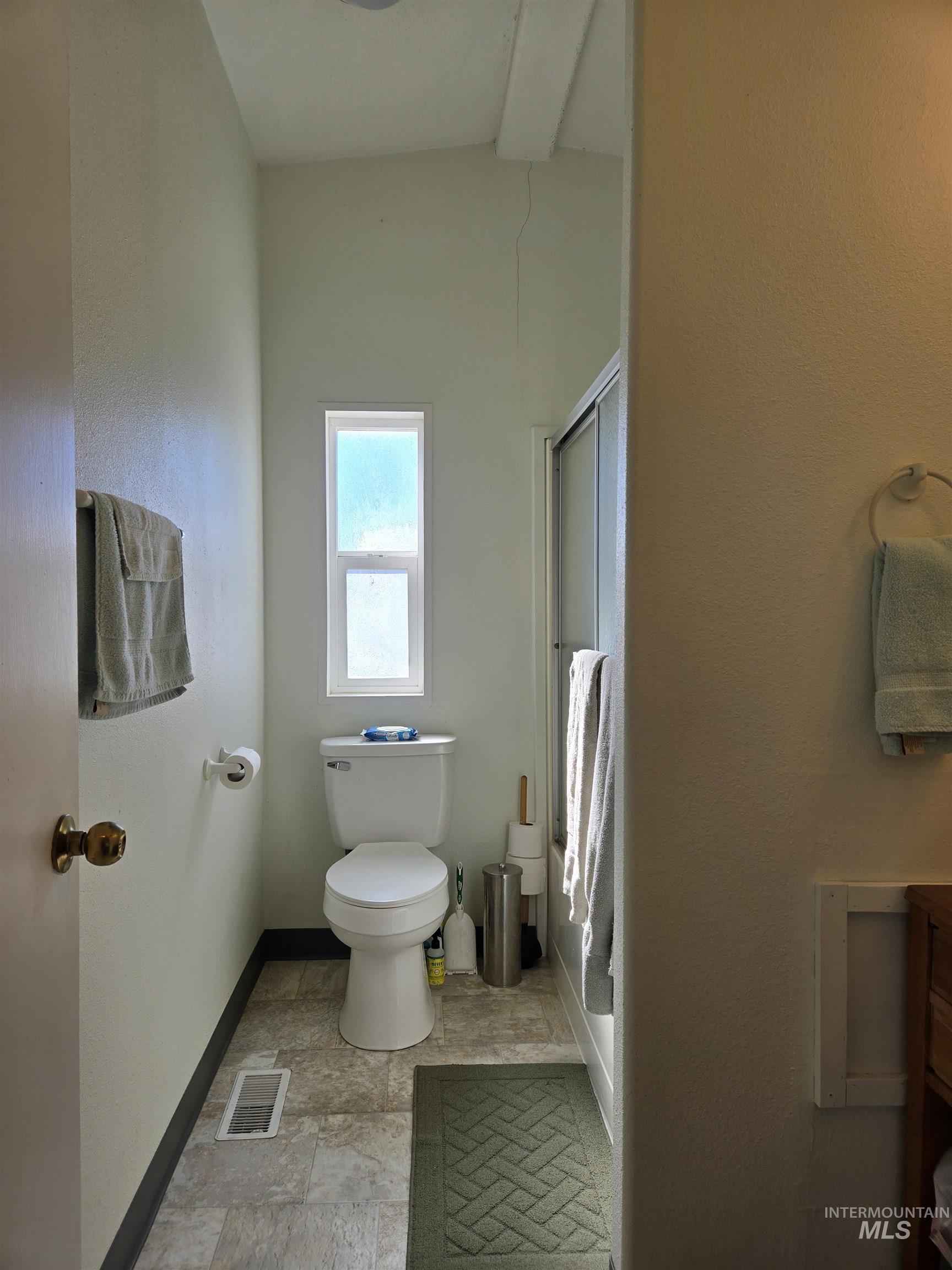 1092 Serenity Dr Property Photo 18
