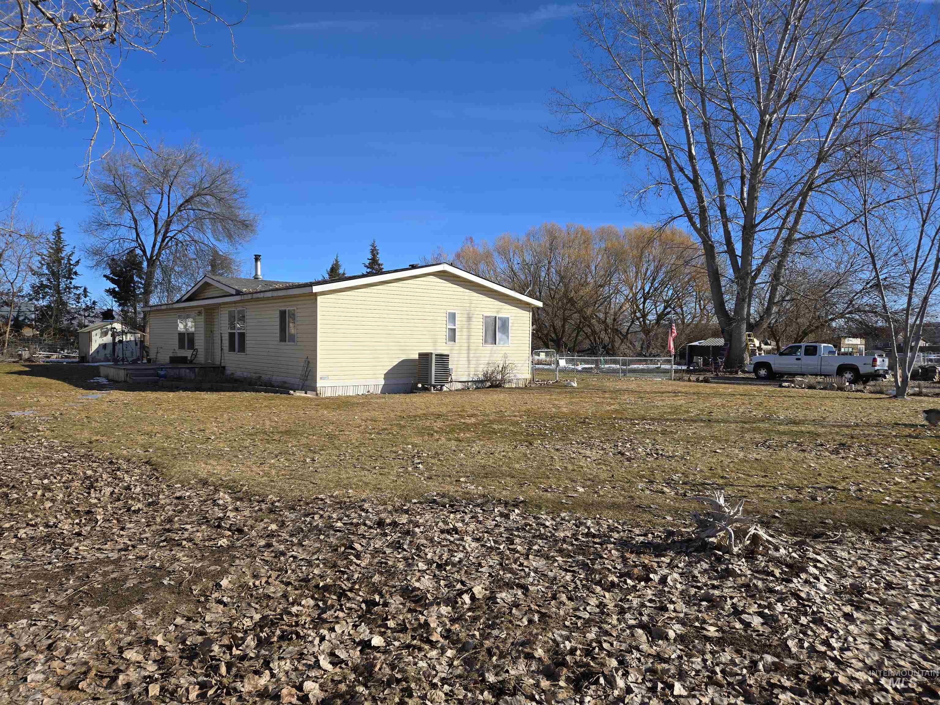 1092 Serenity Dr Property Photo 38