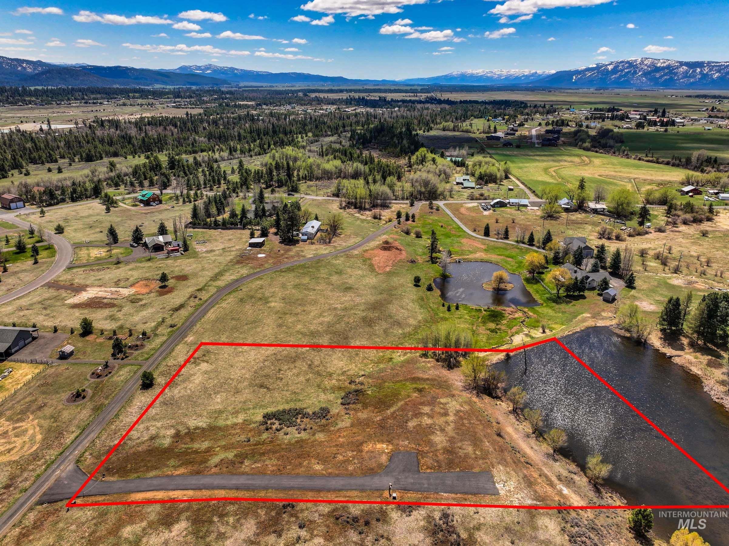 13967 Ramos Court Property Photo 4