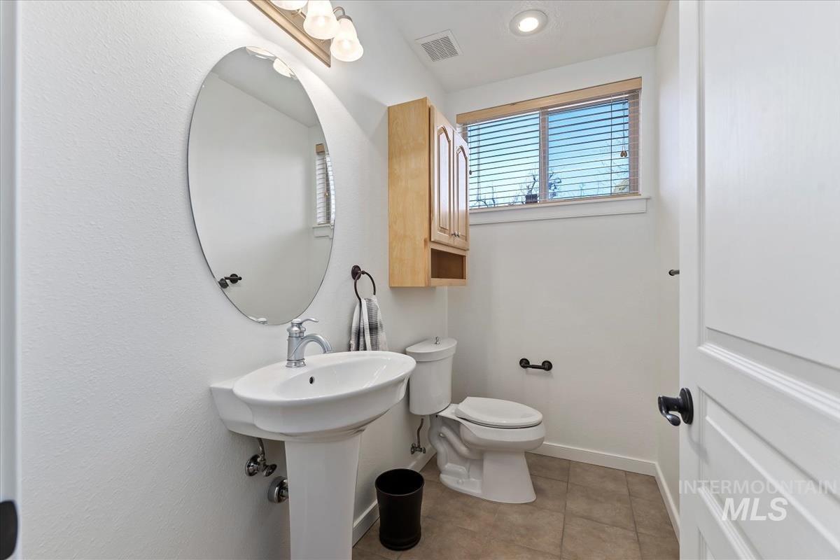 2620 W Regan Ave Property Photo 40