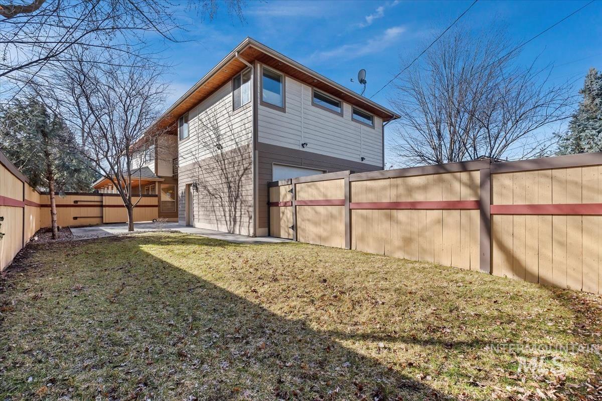 2620 W Regan Ave Property Photo 45