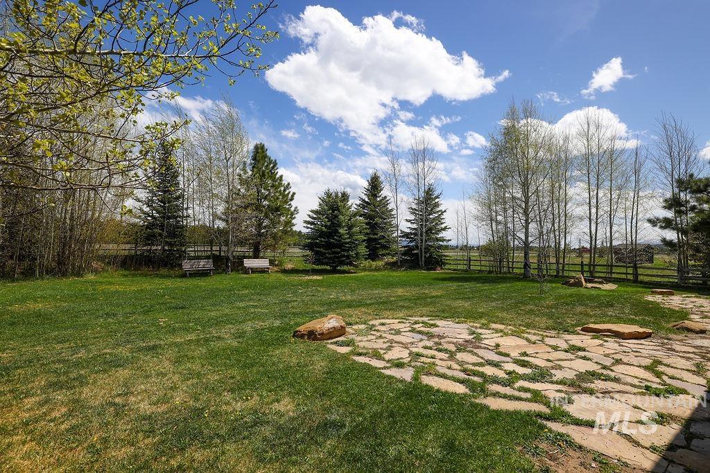 13134 Hawks Bay Rd Property Photo 5
