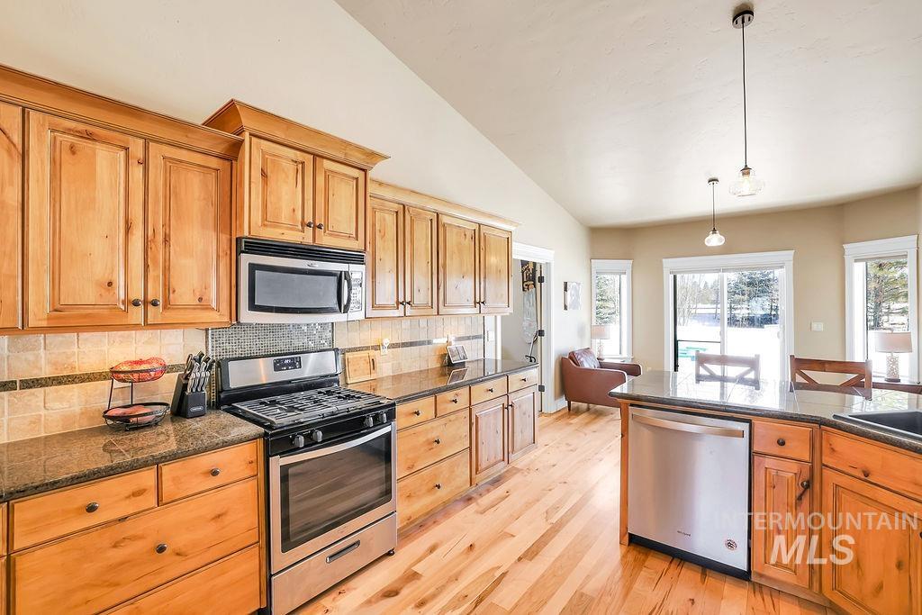 13134 Hawks Bay Rd Property Photo 17