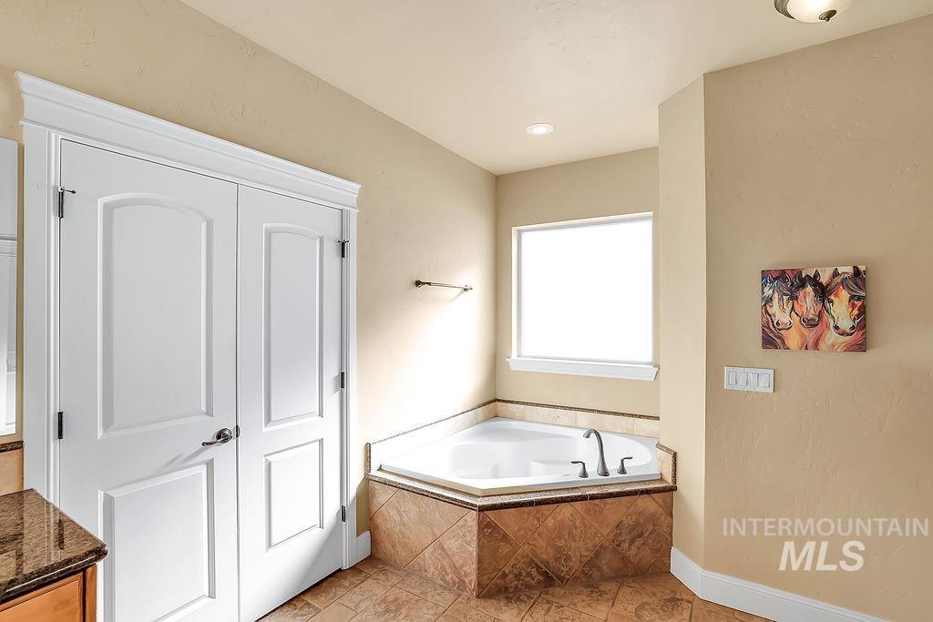 13134 Hawks Bay Rd Property Photo 28