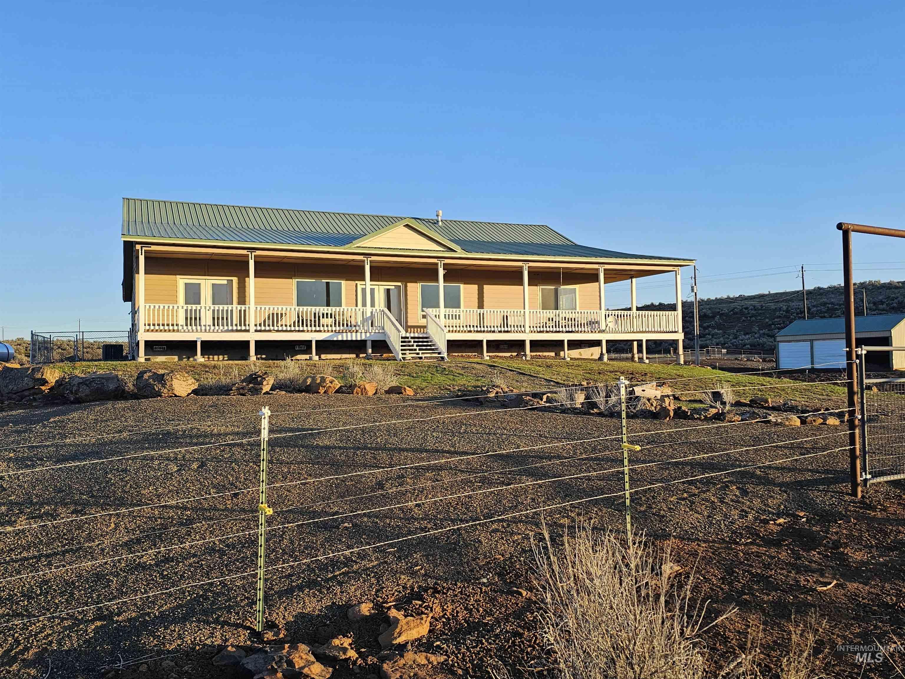 2426 Dixie Creek Road Property Photo