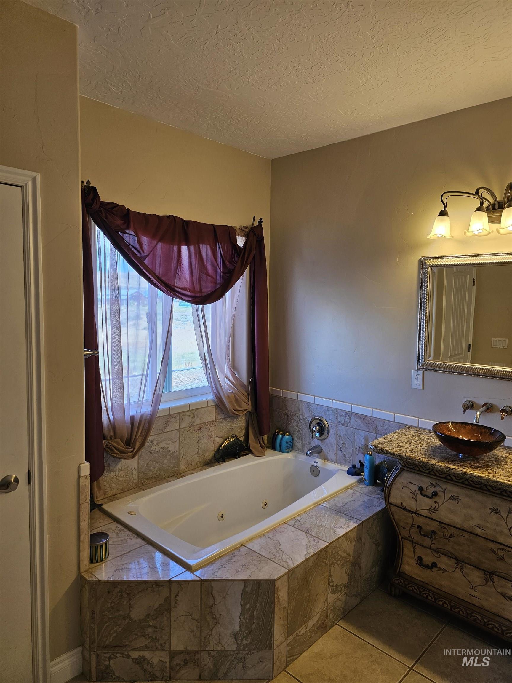 2426 Dixie Creek Road Property Photo 28