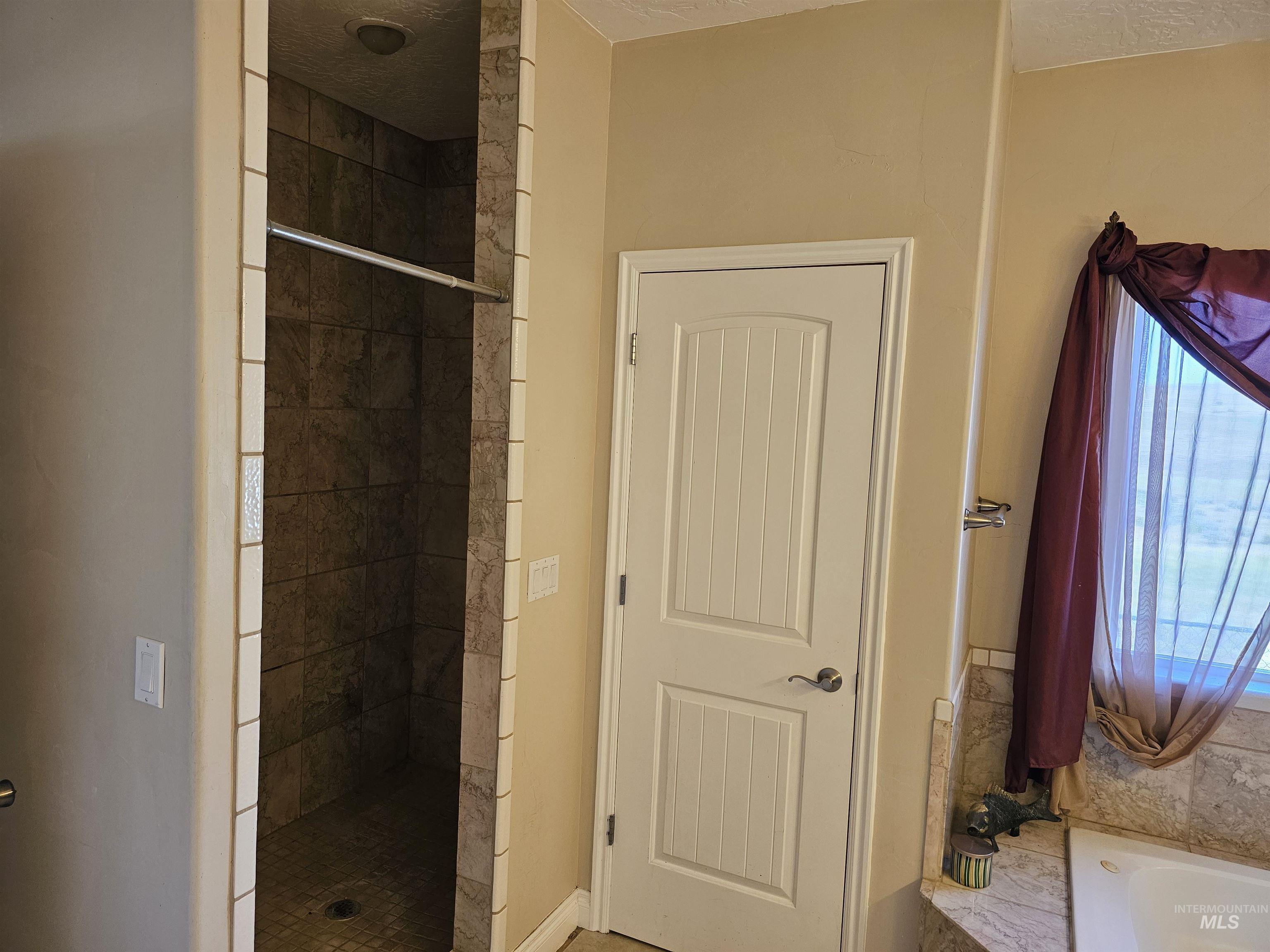 2426 Dixie Creek Road Property Photo 29