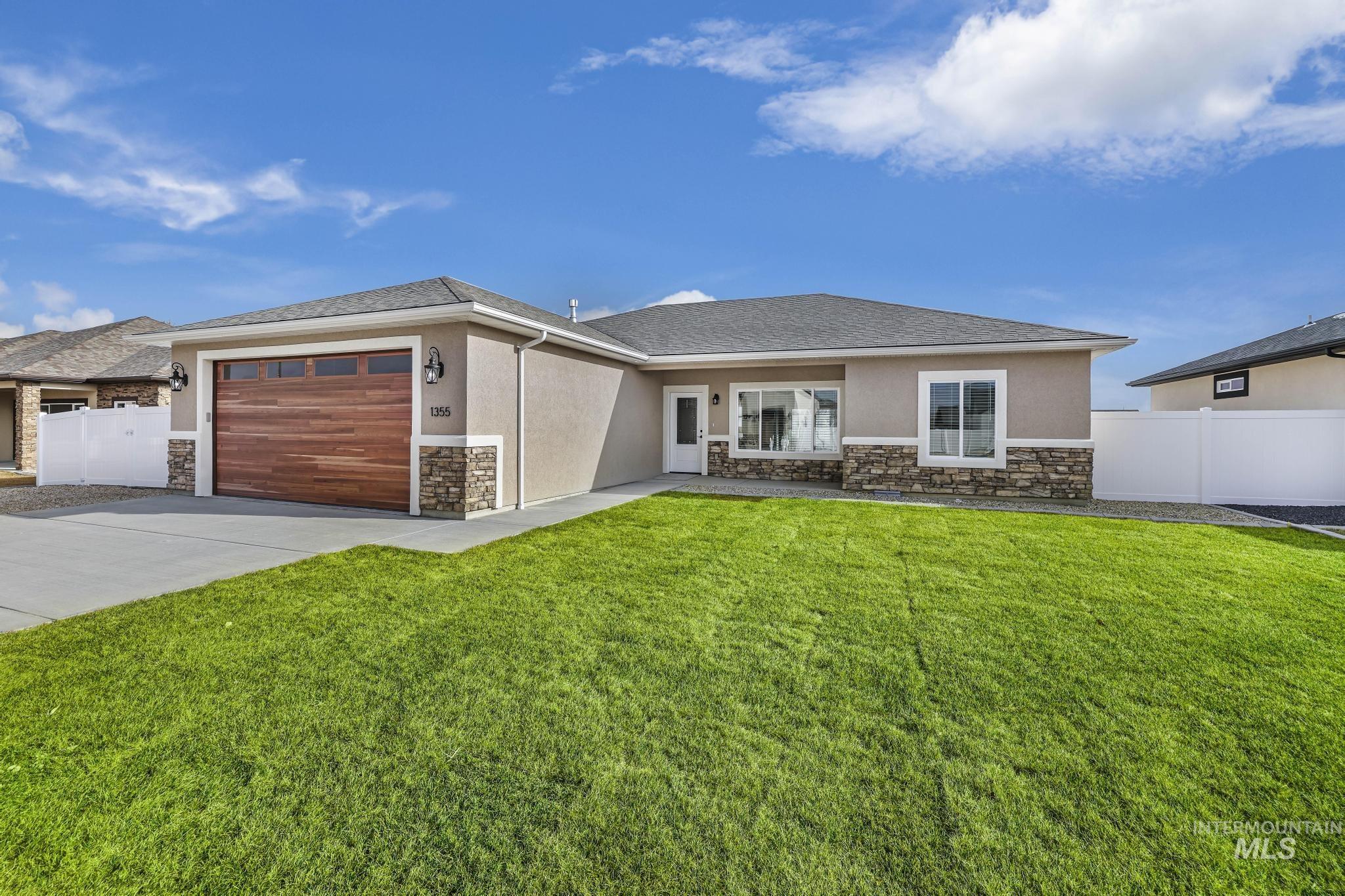 1343 Haizlee Way Property Photo