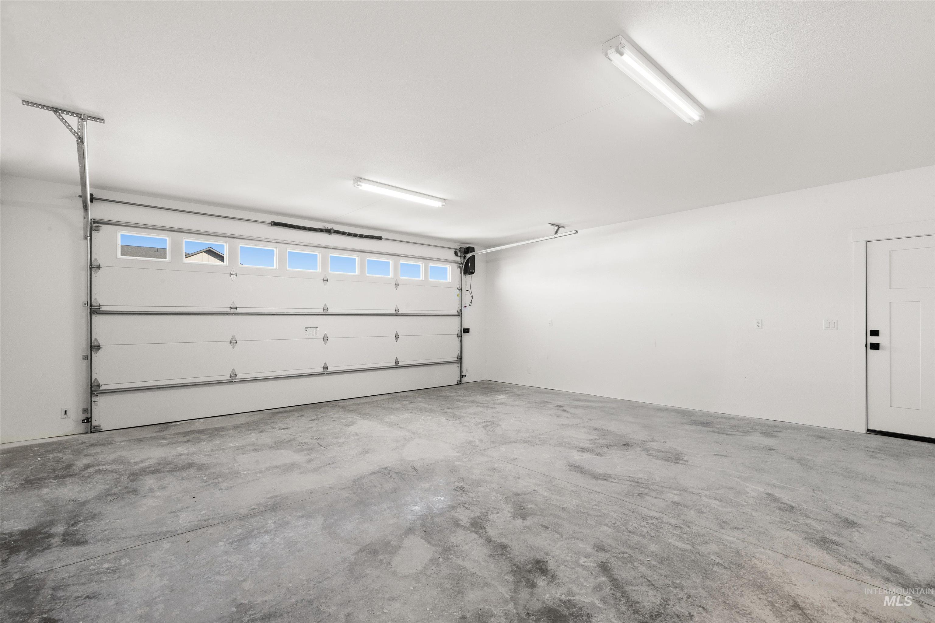 3728 Skyview Drive Property Photo 39