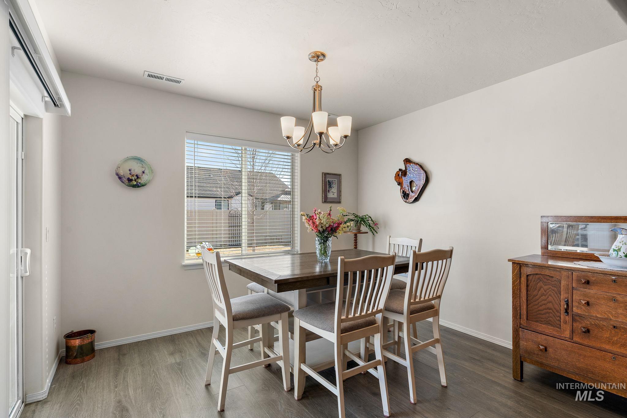 1188 N Warm River Ave Property Photo 15