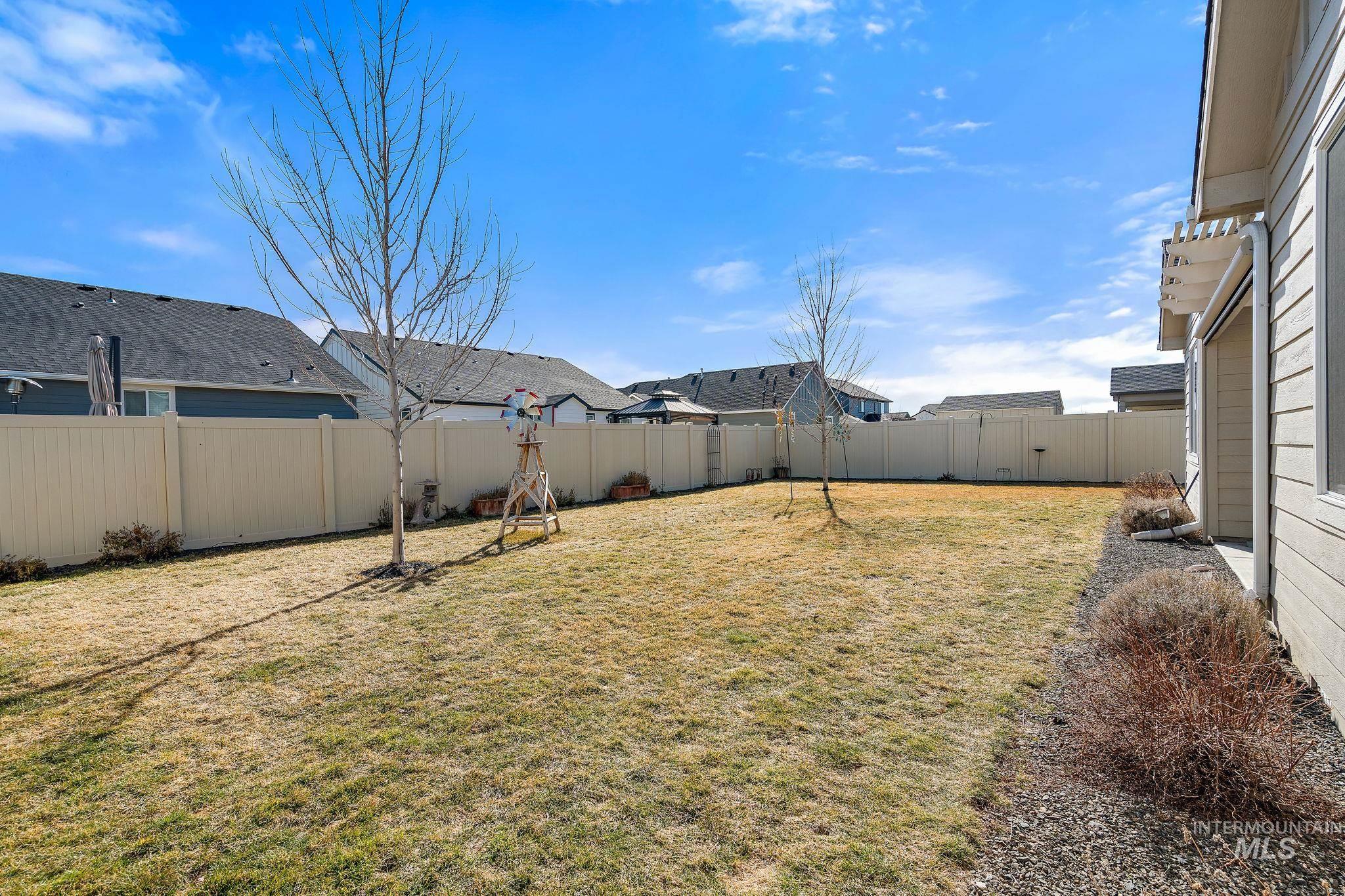 1188 N Warm River Ave Property Photo 35