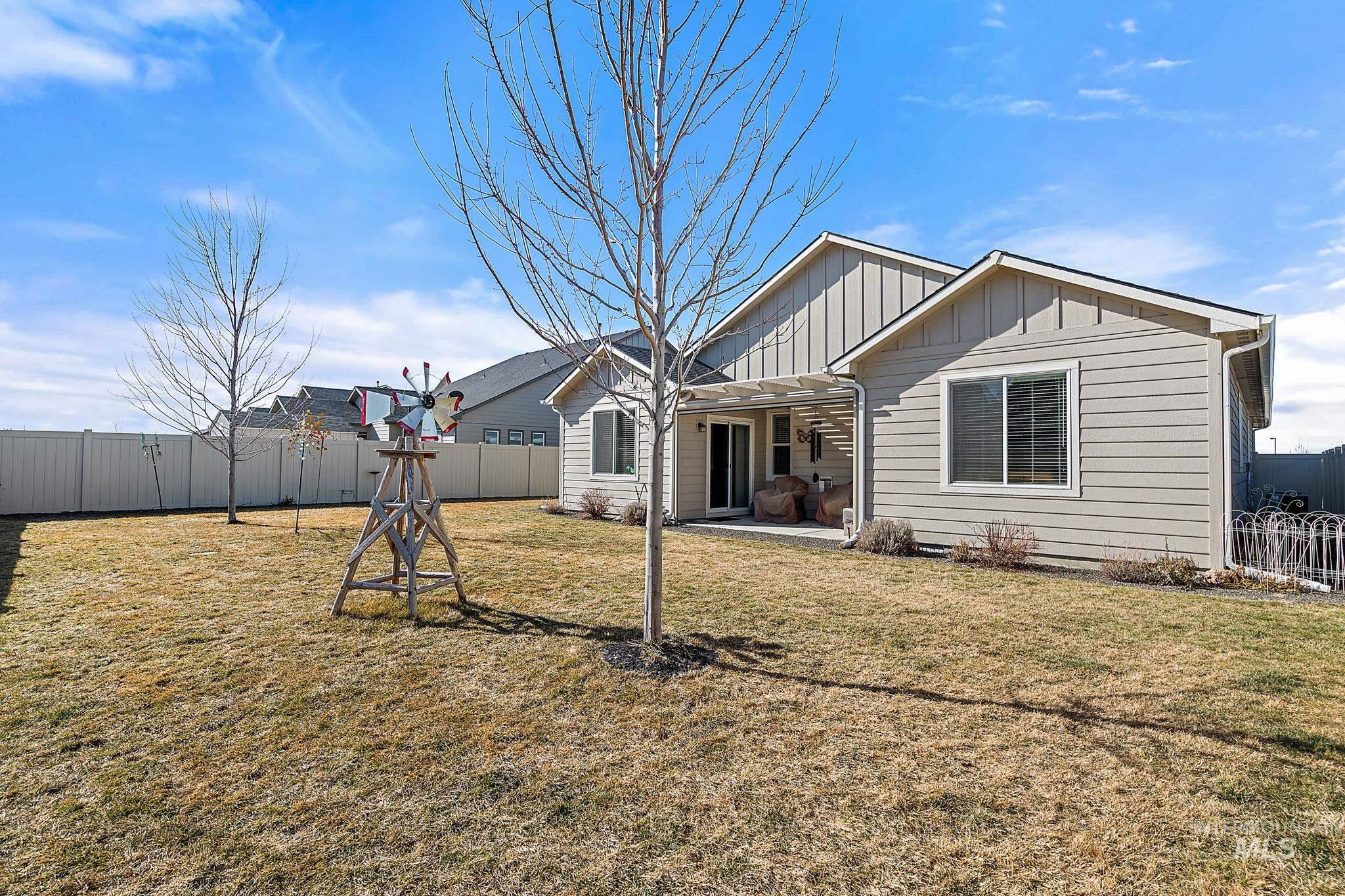 1188 N Warm River Ave Property Photo 37