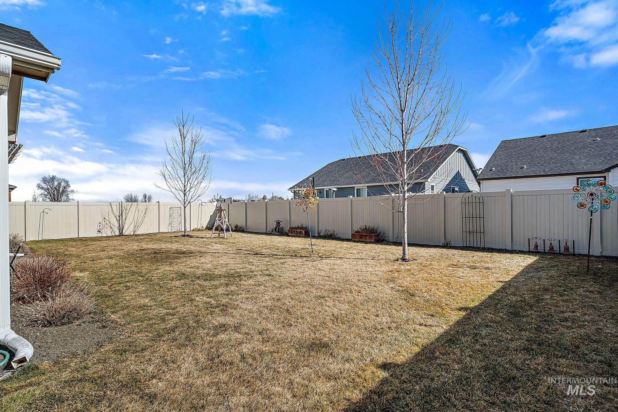 1188 N Warm River Ave Property Photo 41