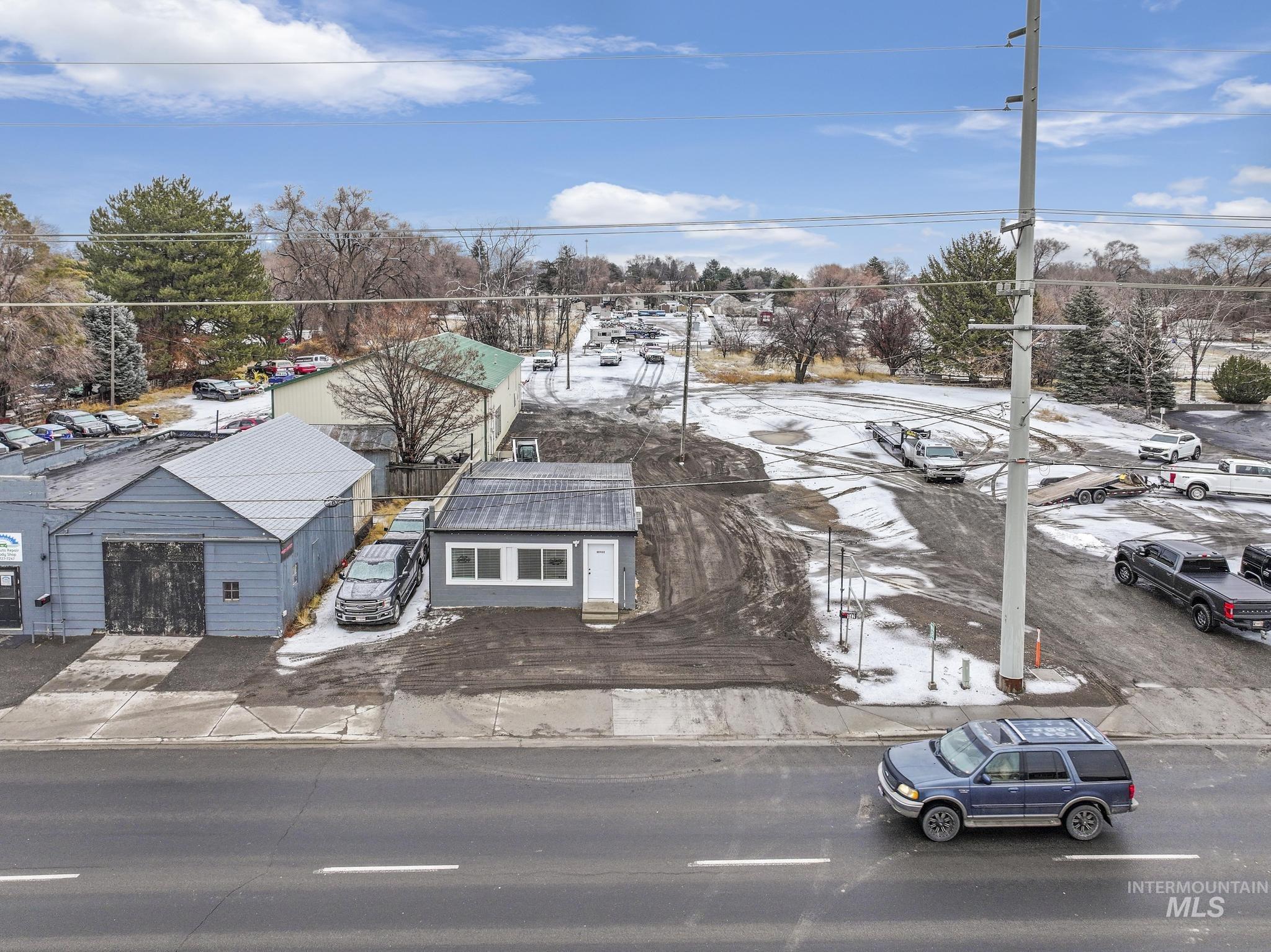942 S Lincoln Ave Property Photo 1